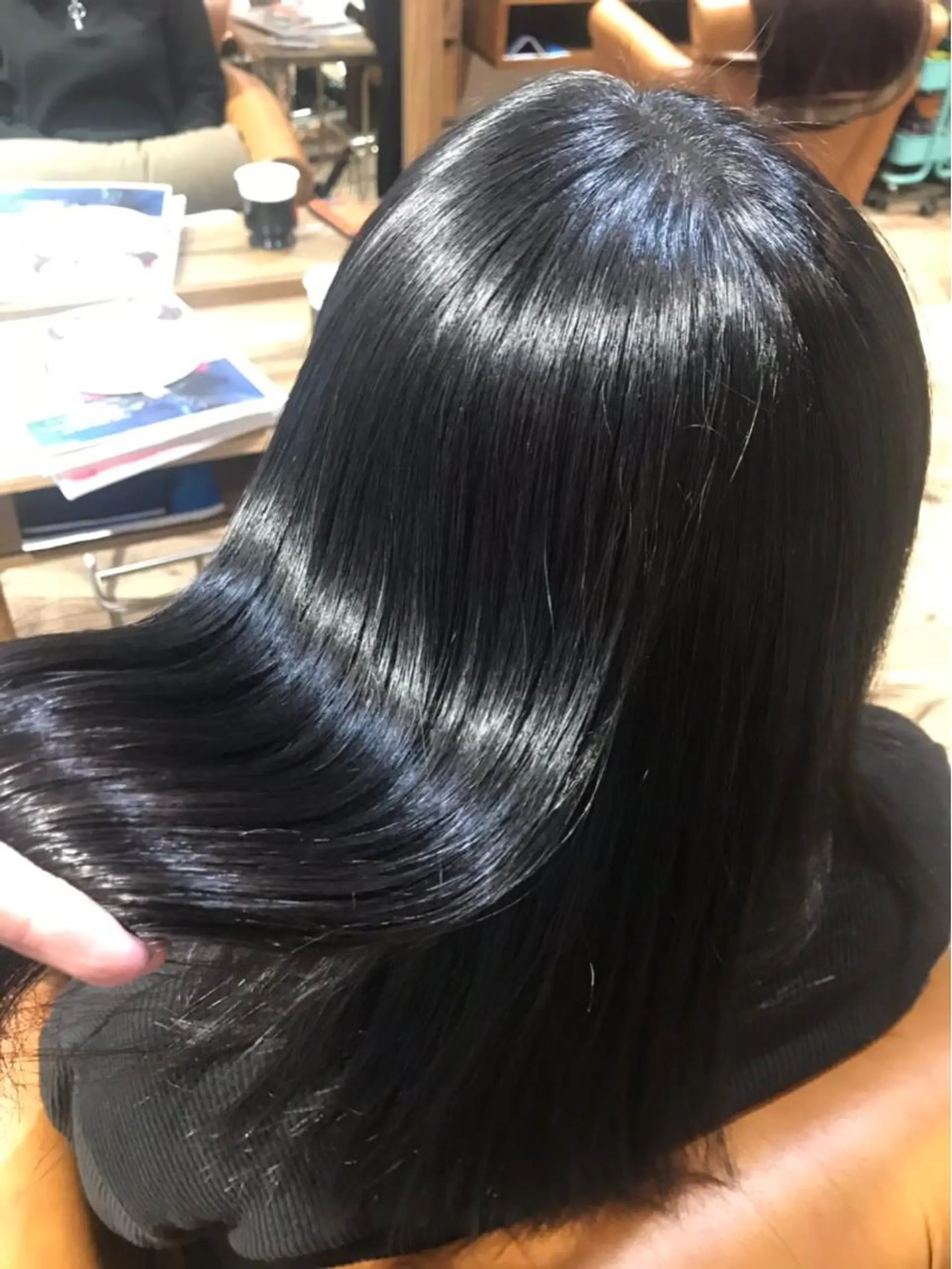 ミディアム 縮毛矯正 カット 縮毛矯正 ナカオ ヤストシのヘアスタイル