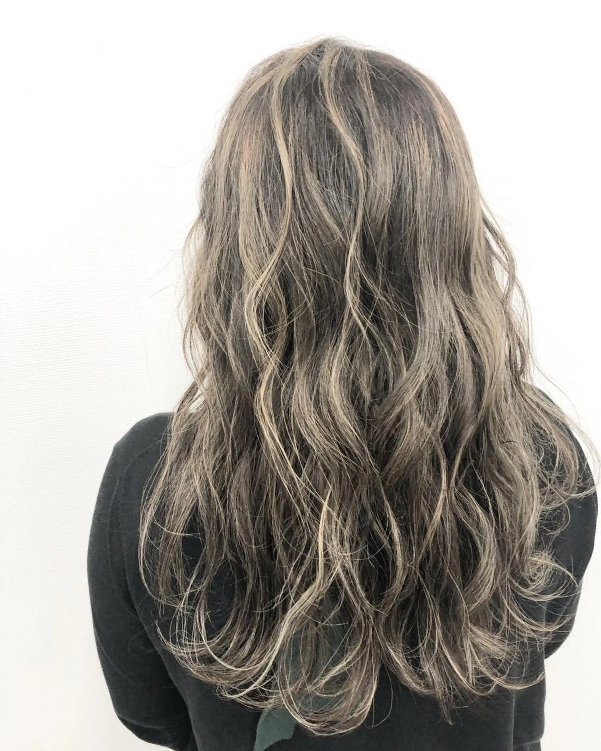 ロング ヘアカラー トリートメント ミルクティーカラー 🌈店長クボのヘアスタイル
