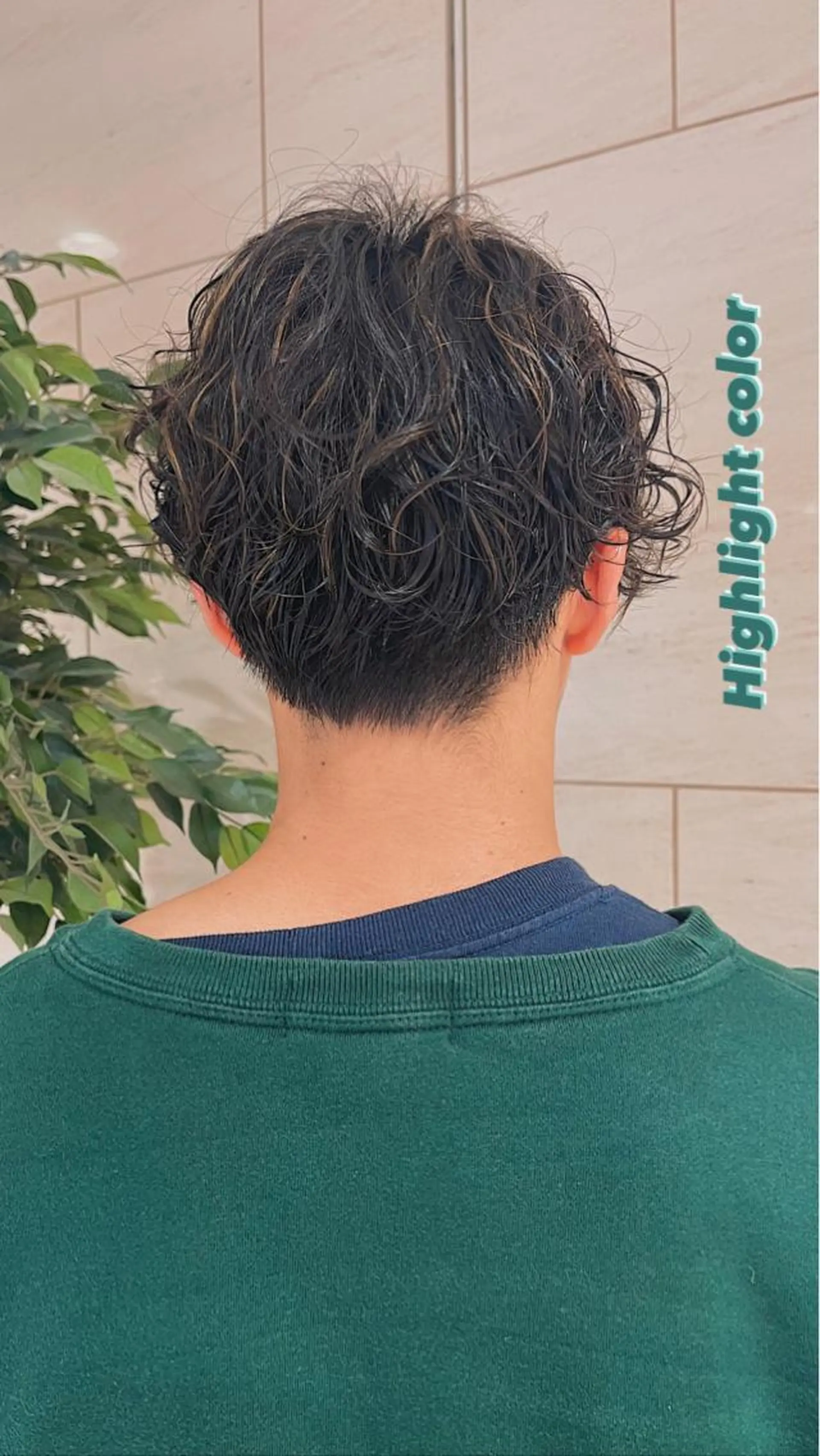 パーマ メンズ メンズハイライト メンズインナーカラー メンズパーマ 学生（メンズ向け） 学生 ヘアニュース所属・ヘアーニュース 🌿NAMII🌿のヘアスタイル