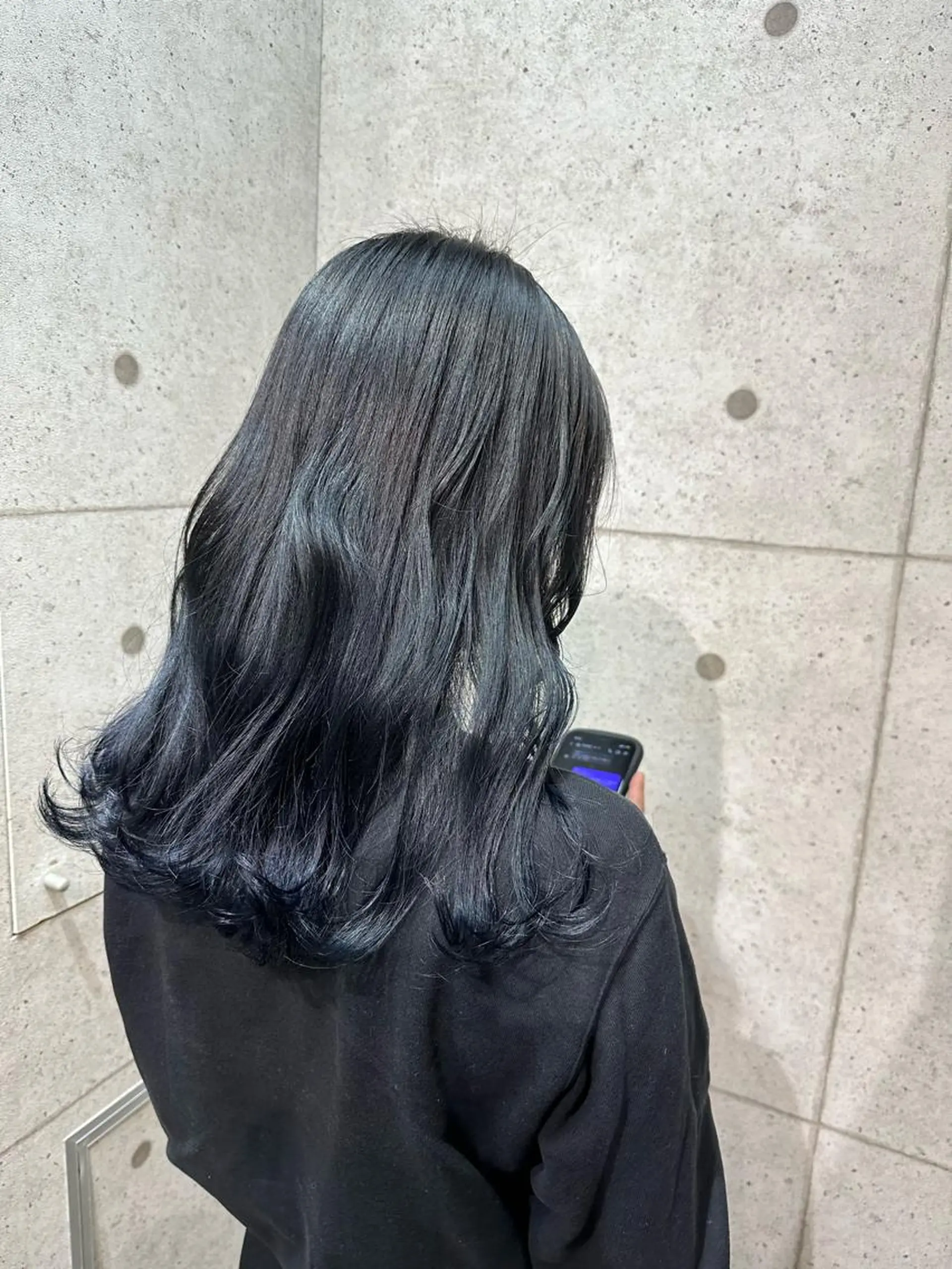 セミロング カラー 黒髪 ブルーカラー ブルーブラック 🌀メンズパーマ🌀 中島 日菜のヘアスタイル