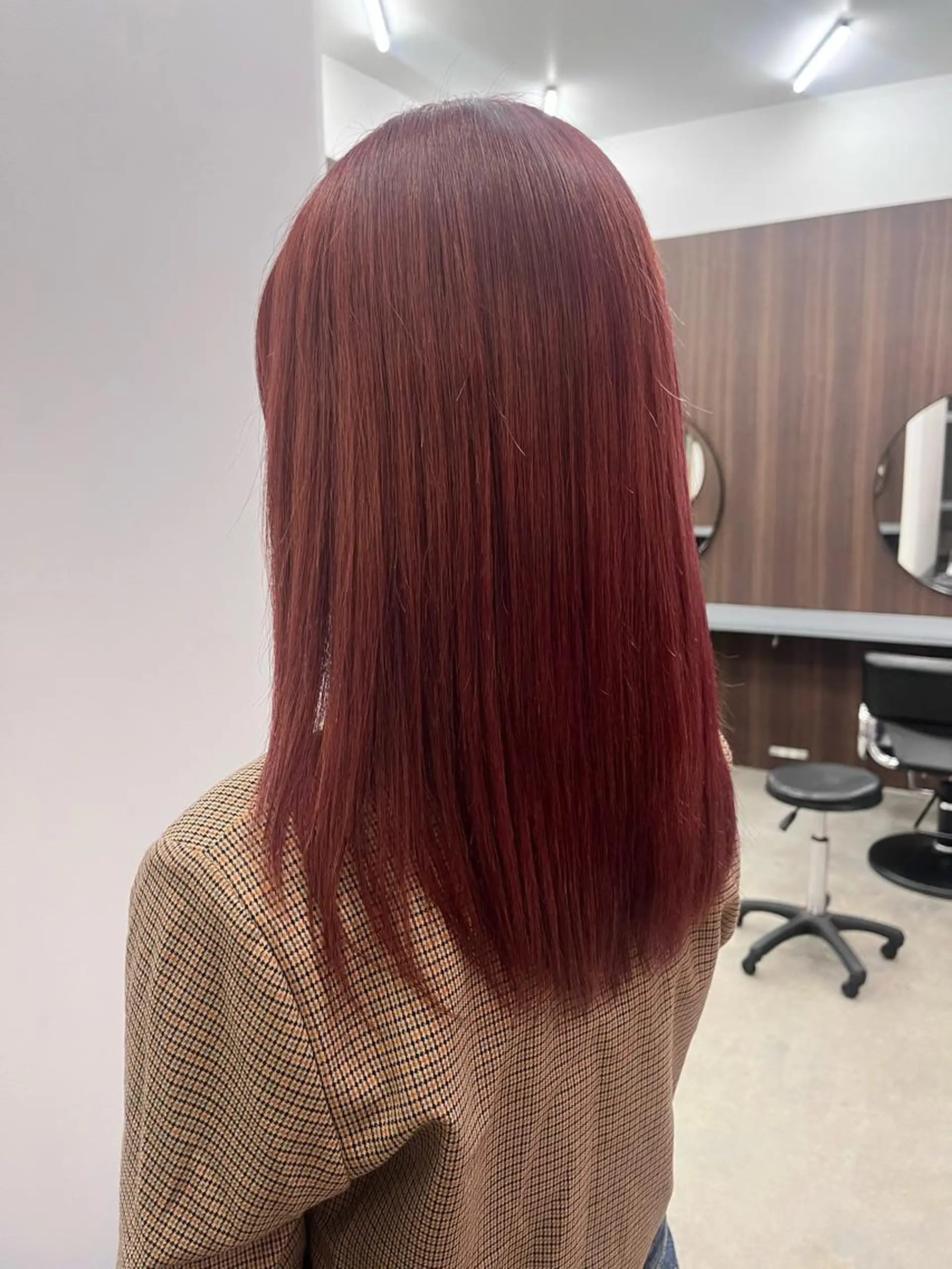 カラー ブリーチ レッドカラー マツザキ メグミのヘアスタイル