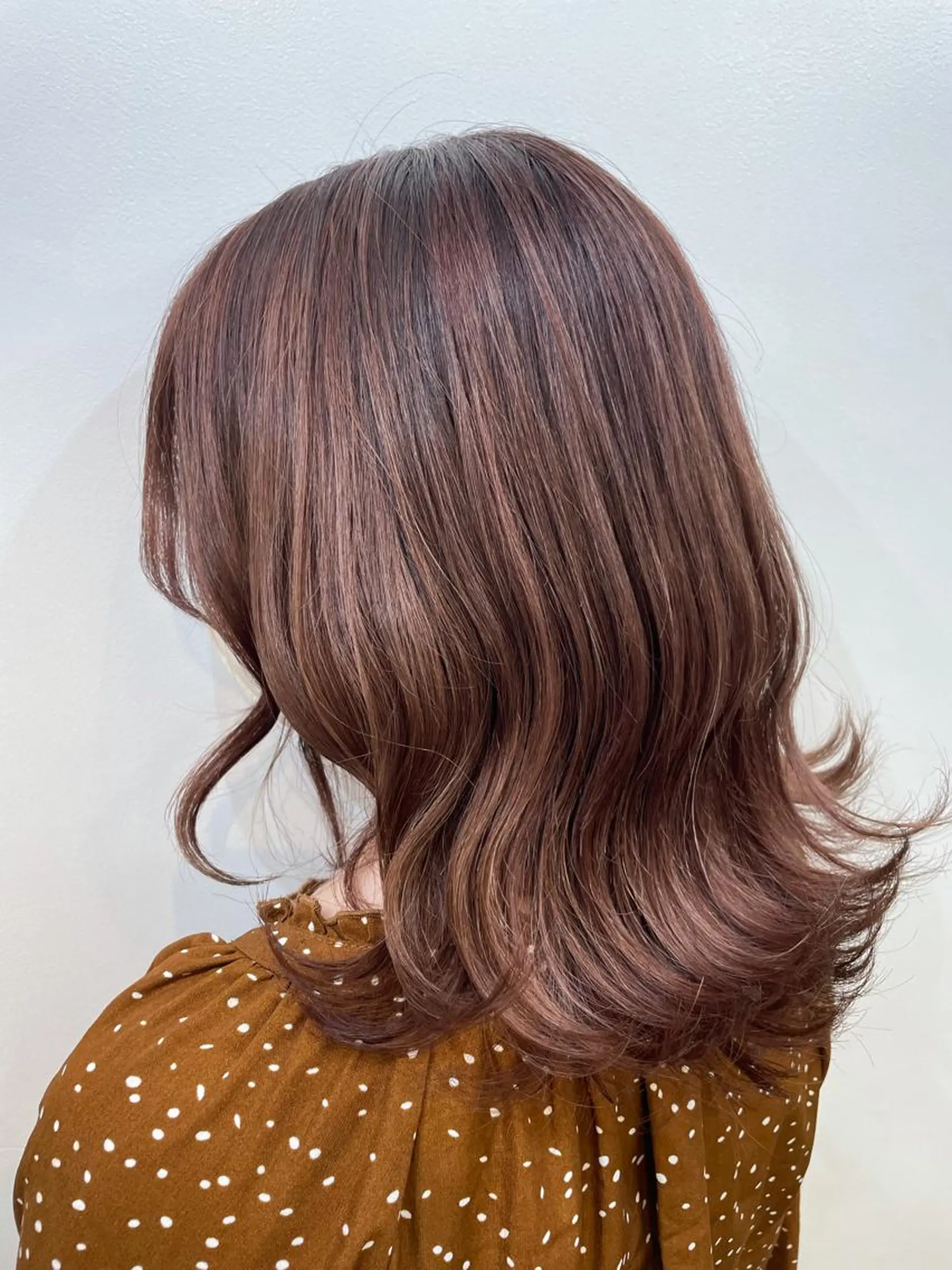 ミディアム カラー ハイライトカラー ピンクカラー ハイライト カット ヘアカラー トリートメント 🦄垢抜けボブ特化× 暖色カラー未来🦄のヘアスタイル