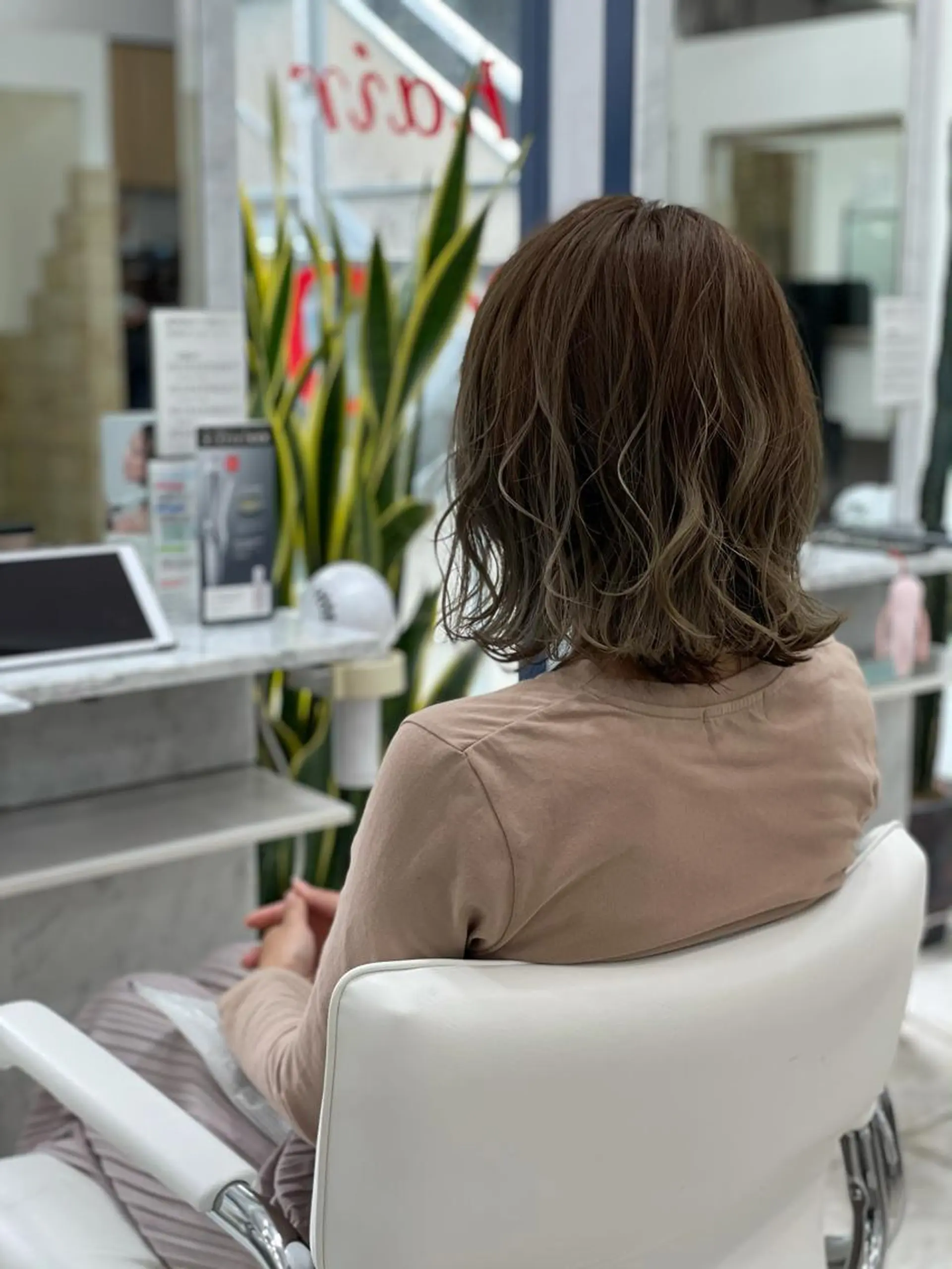 ミディアム カラー グラデーションカラー 相武台ショート特化 💐川崎希💐のヘアスタイル