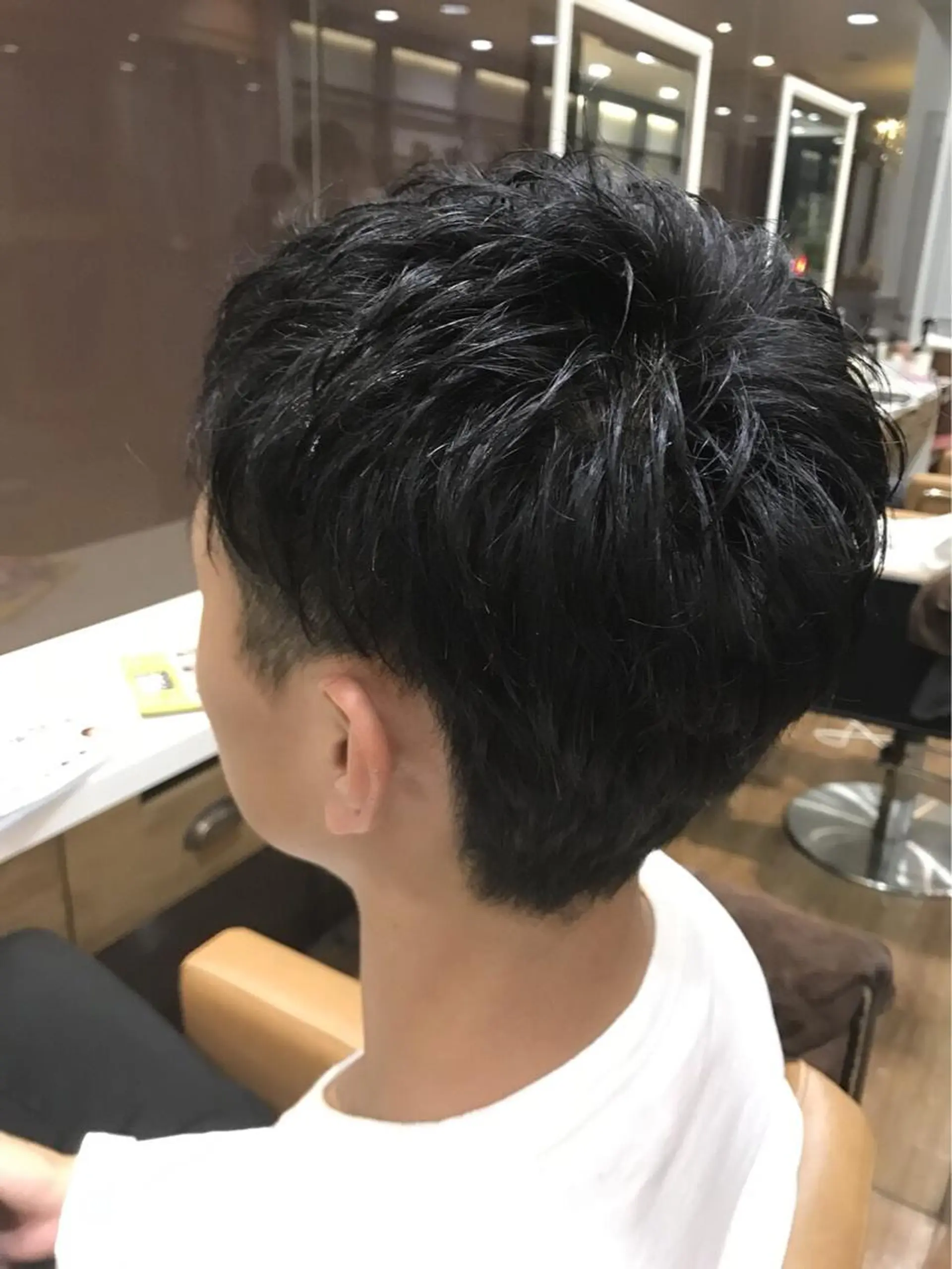 ショート メンズ 新井 友菜のヘアスタイル