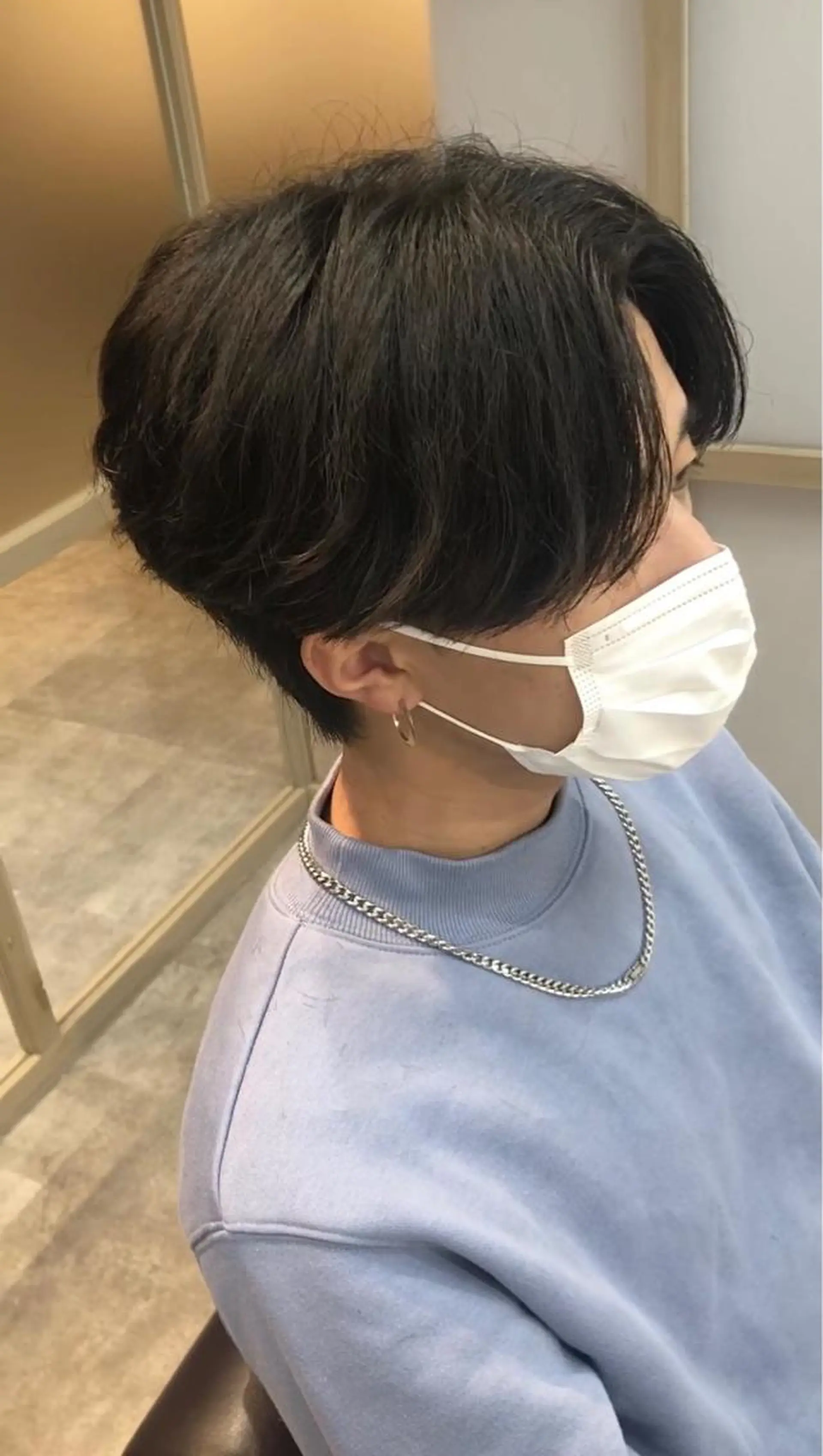 ショート パーマ メンズ センターパート 早野 蓮のヘアスタイル