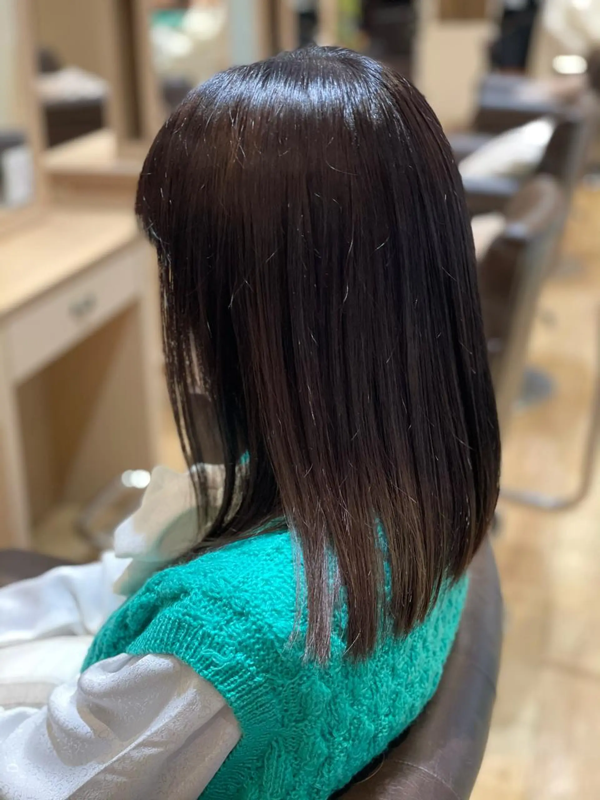 ミディアム カラー カット ヘアカラー トリートメント 高嶋 憂蘭々のヘアスタイル