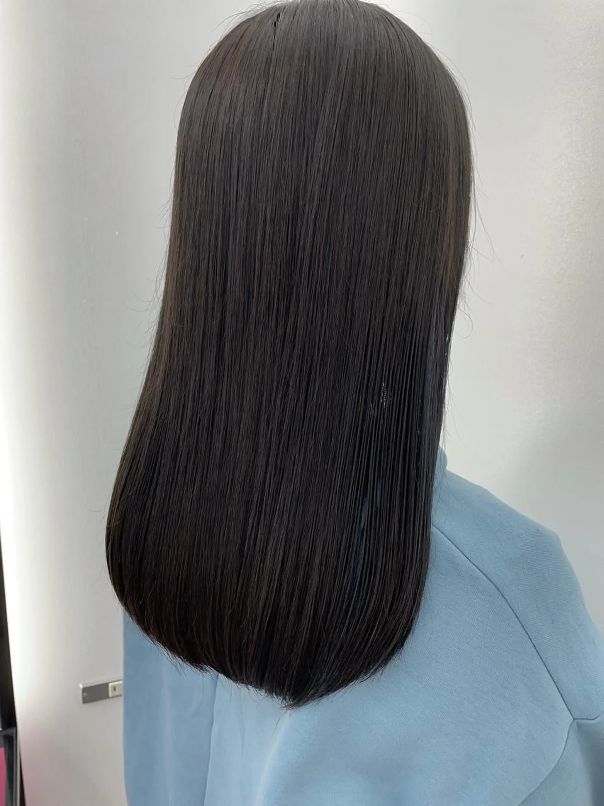 ロング 韓国風レイヤー ハイトーンRYOTAのヘアスタイル