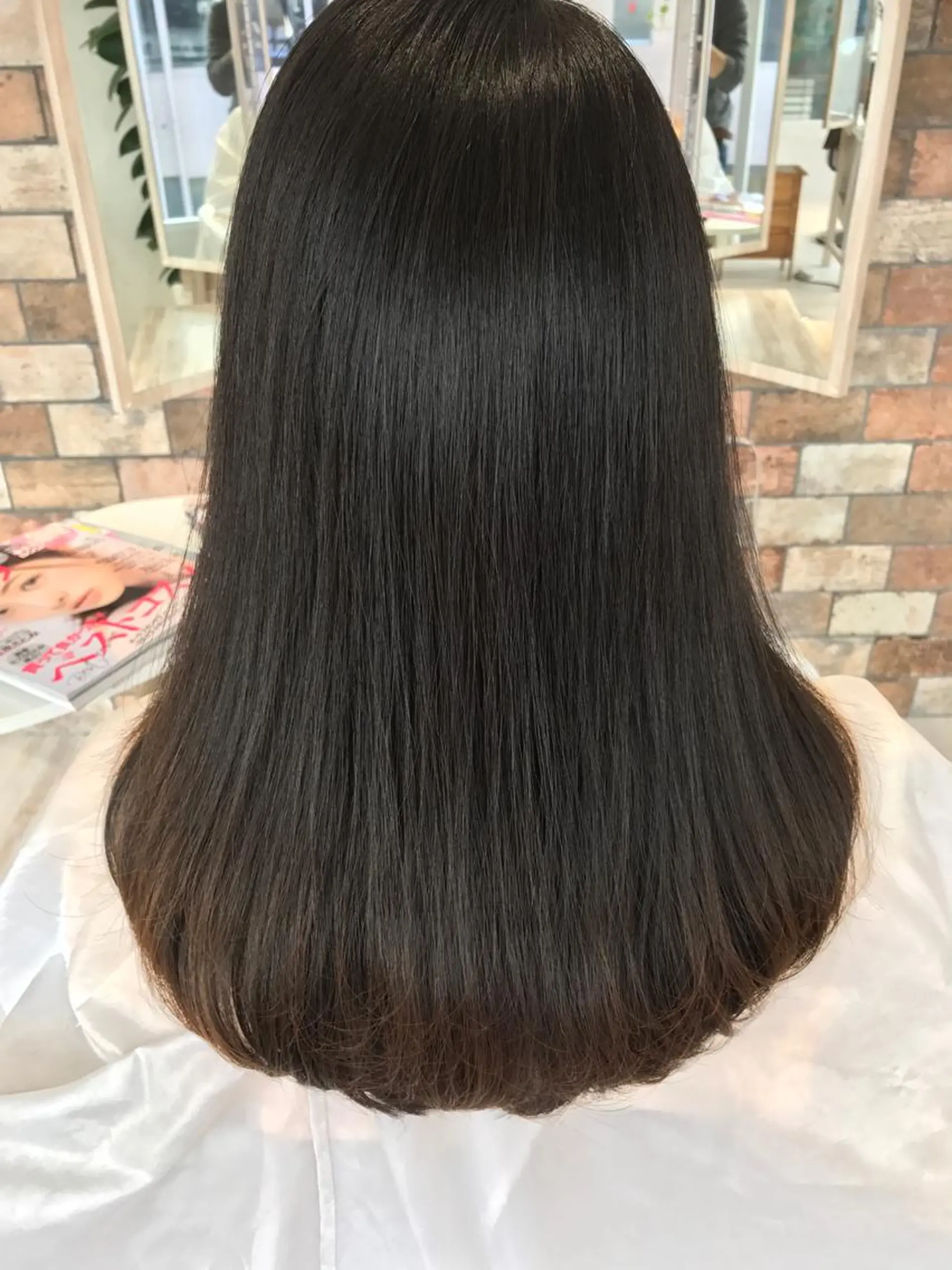 ミディアム セミロング ロング ミルクティーベージュ 山本勝志のヘアスタイル