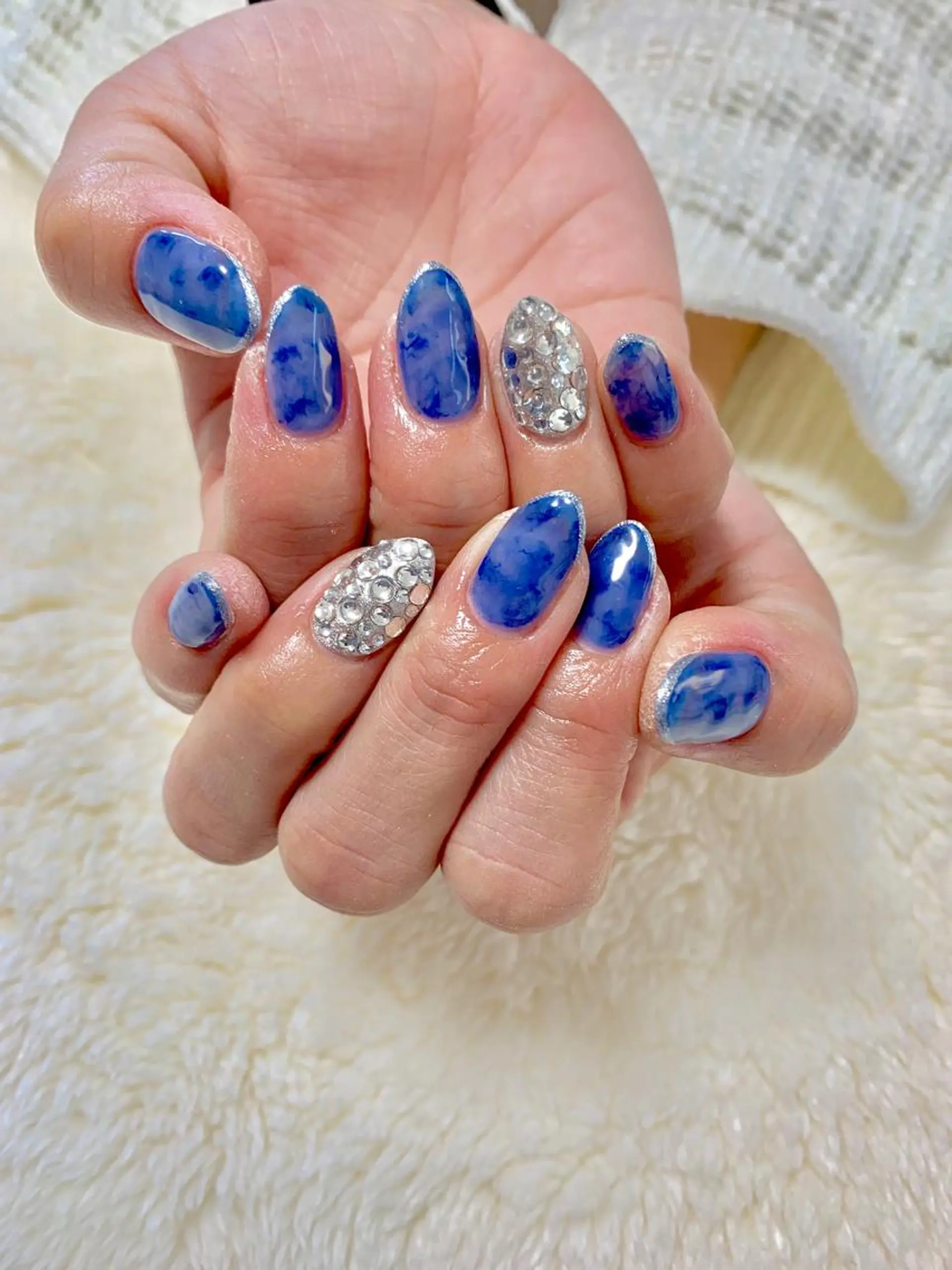 ネイル アートネイル 夏ネイル EMILUCA 北河希のエステ・リラクイメージ