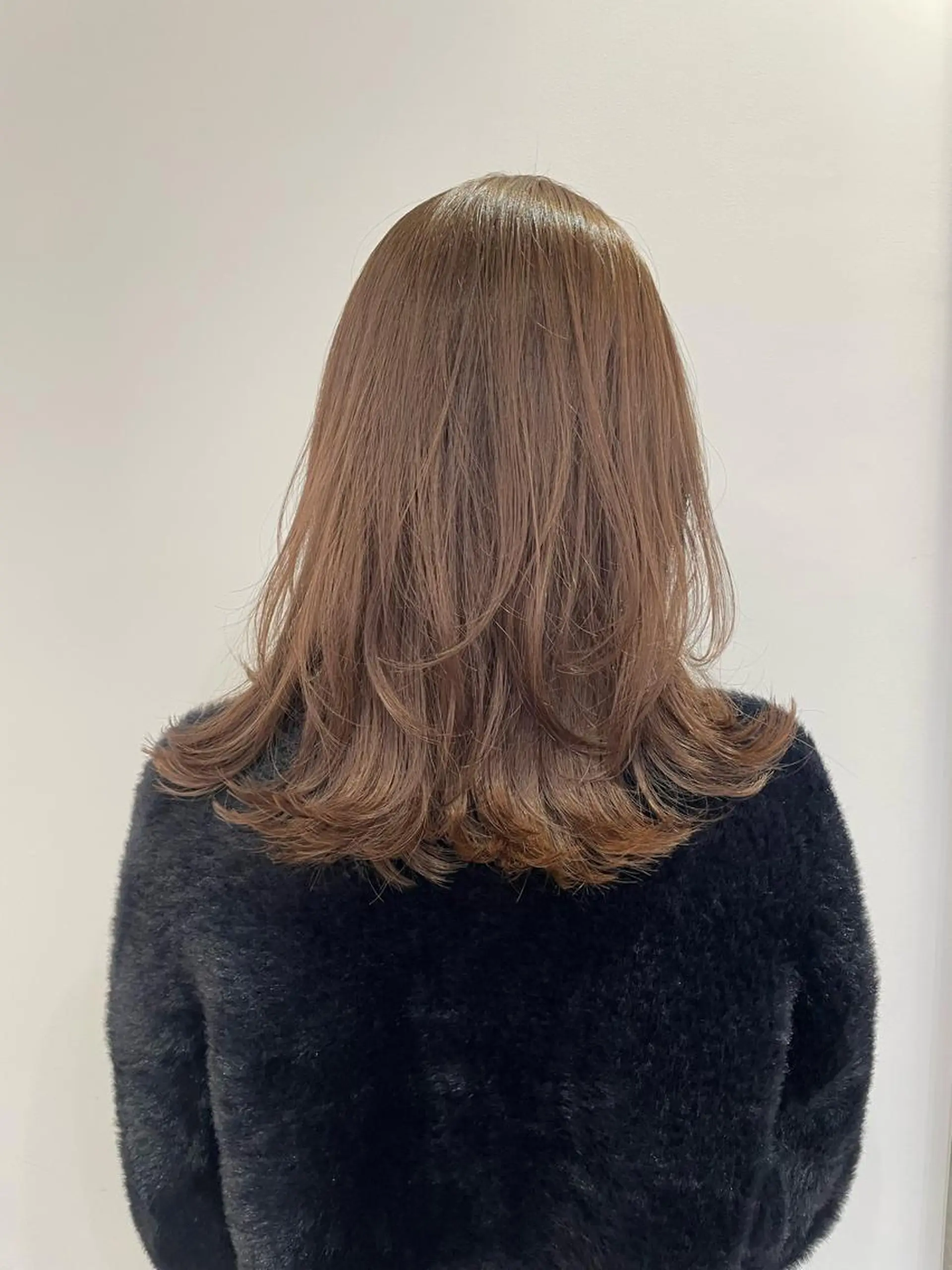 セミロング カラー ベージュカラー レイヤーカット GO TODAY 新宿Aura店所属・ベージュ🤎透明感 カラー🤎anriのヘアスタイル