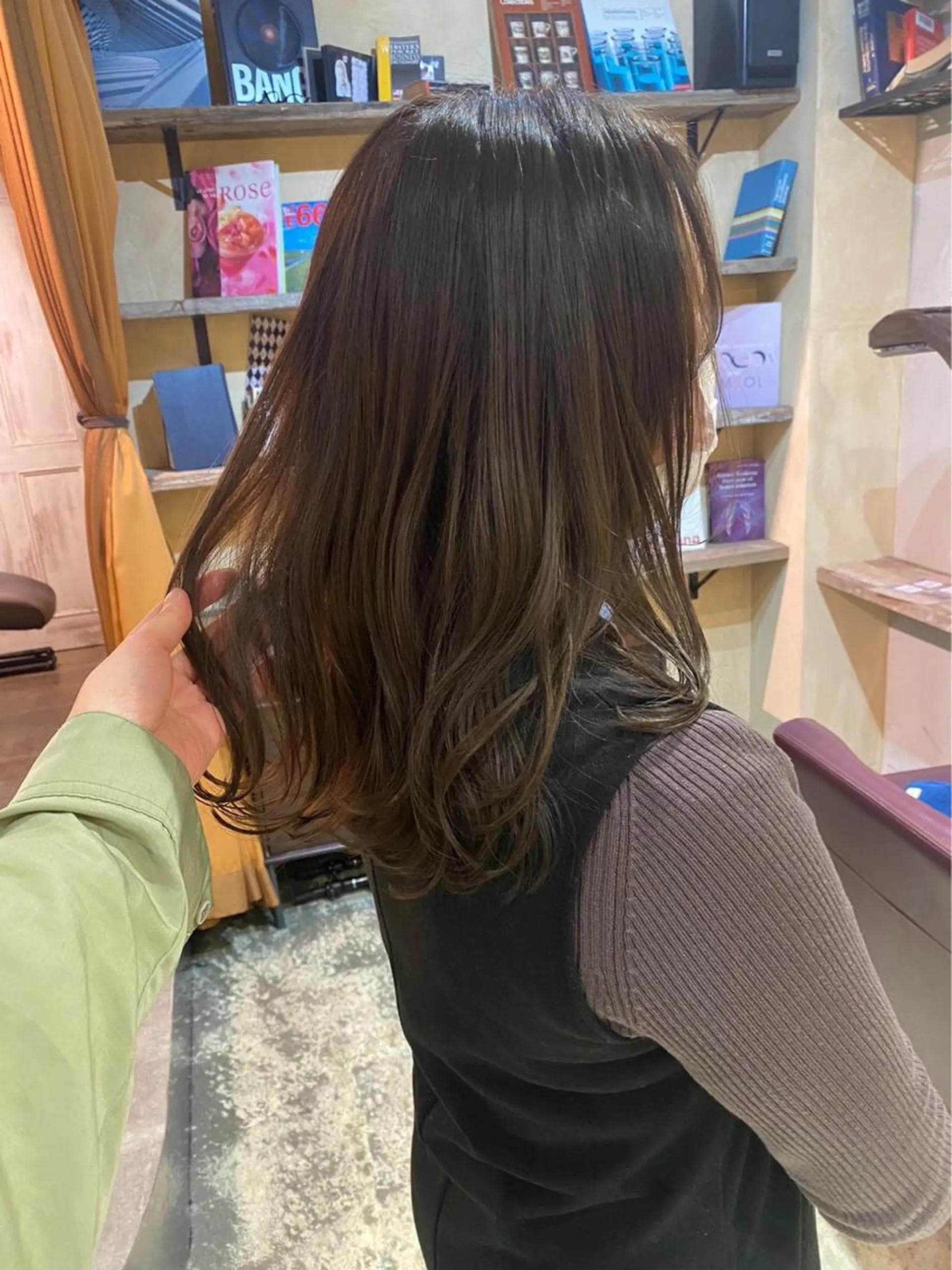 セミロング カラー パーマ ヘアアレンジ HOEK  HOEK 立川所属・中村 彩乃のヘアスタイル