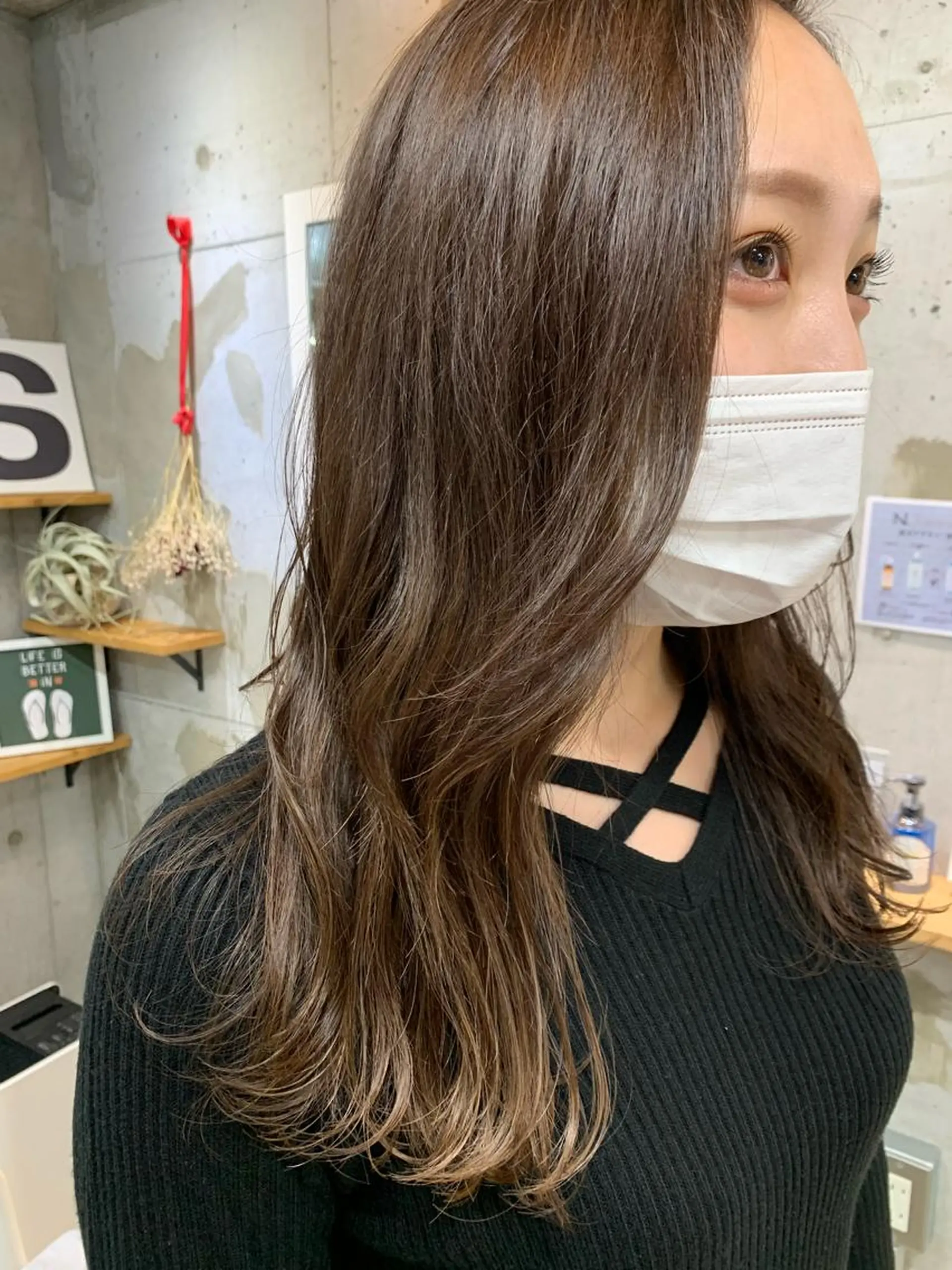 セミロング カット B.sun所属・鈴木 りなのヘアスタイル