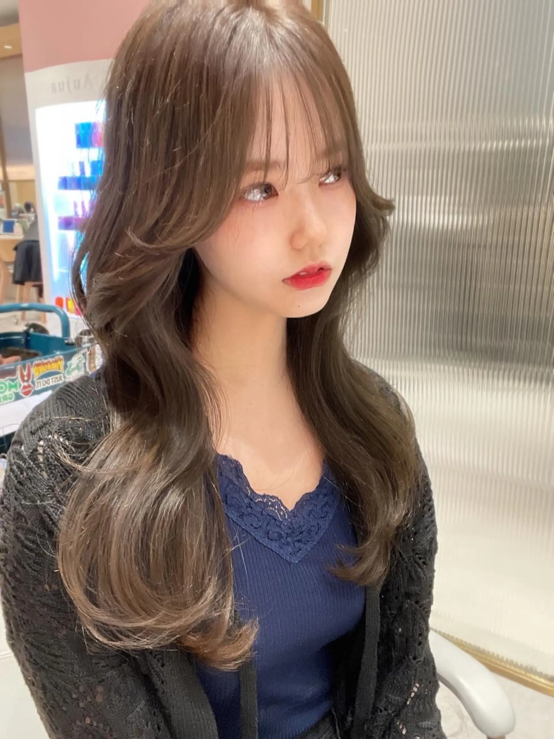 セミロング くびれヘア かきあげバング 似合わせカット 小顔カット ワンホンヘア カット ヘアカラー トリートメント ボブパーマ ウルフパーマのヘアスタイル