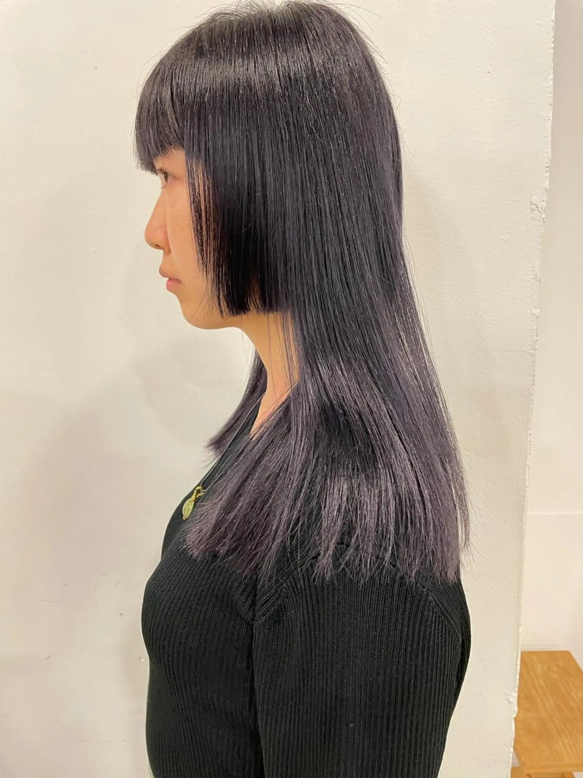 セミロング カラー パープルカラー 吉田一輝 外国人パーマのヘアスタイル