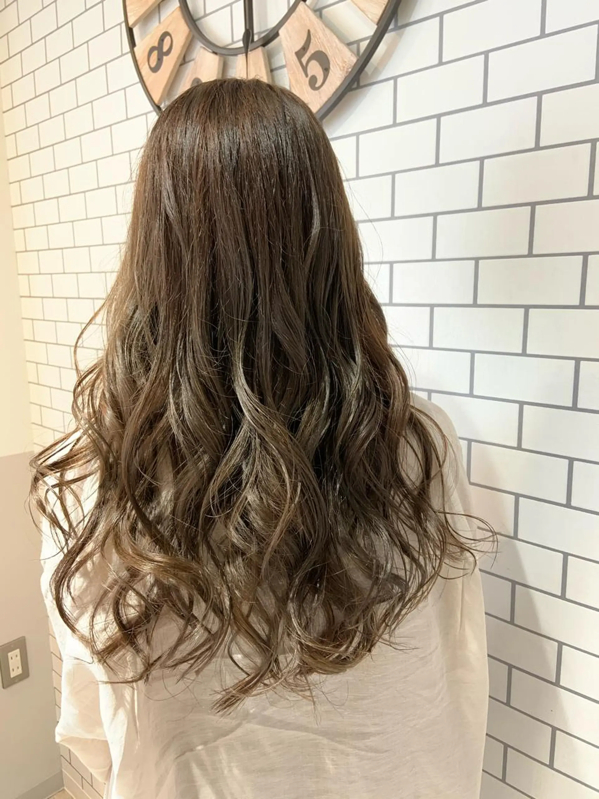 ロング カラー ヘアアレンジ ベージュカラー ミルクティーベージュ カット ヘアカラー トリートメント rita atelier 【リタ】所属・韓国hair🦋 Nanaのヘアスタイル