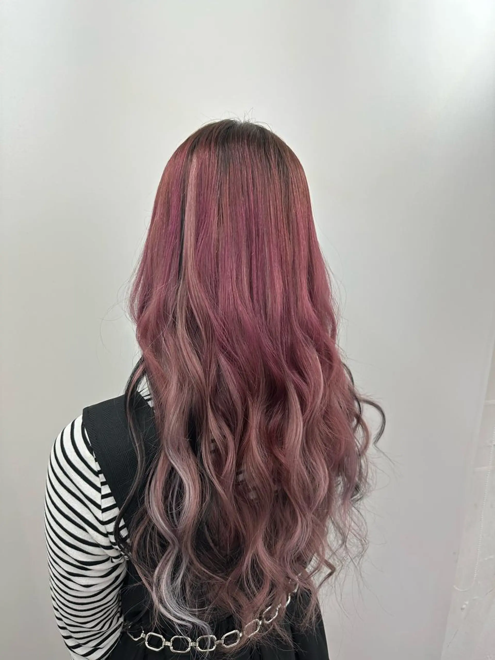 ロング 韓国ヘア×ハイトーン AYA💫のヘアスタイル