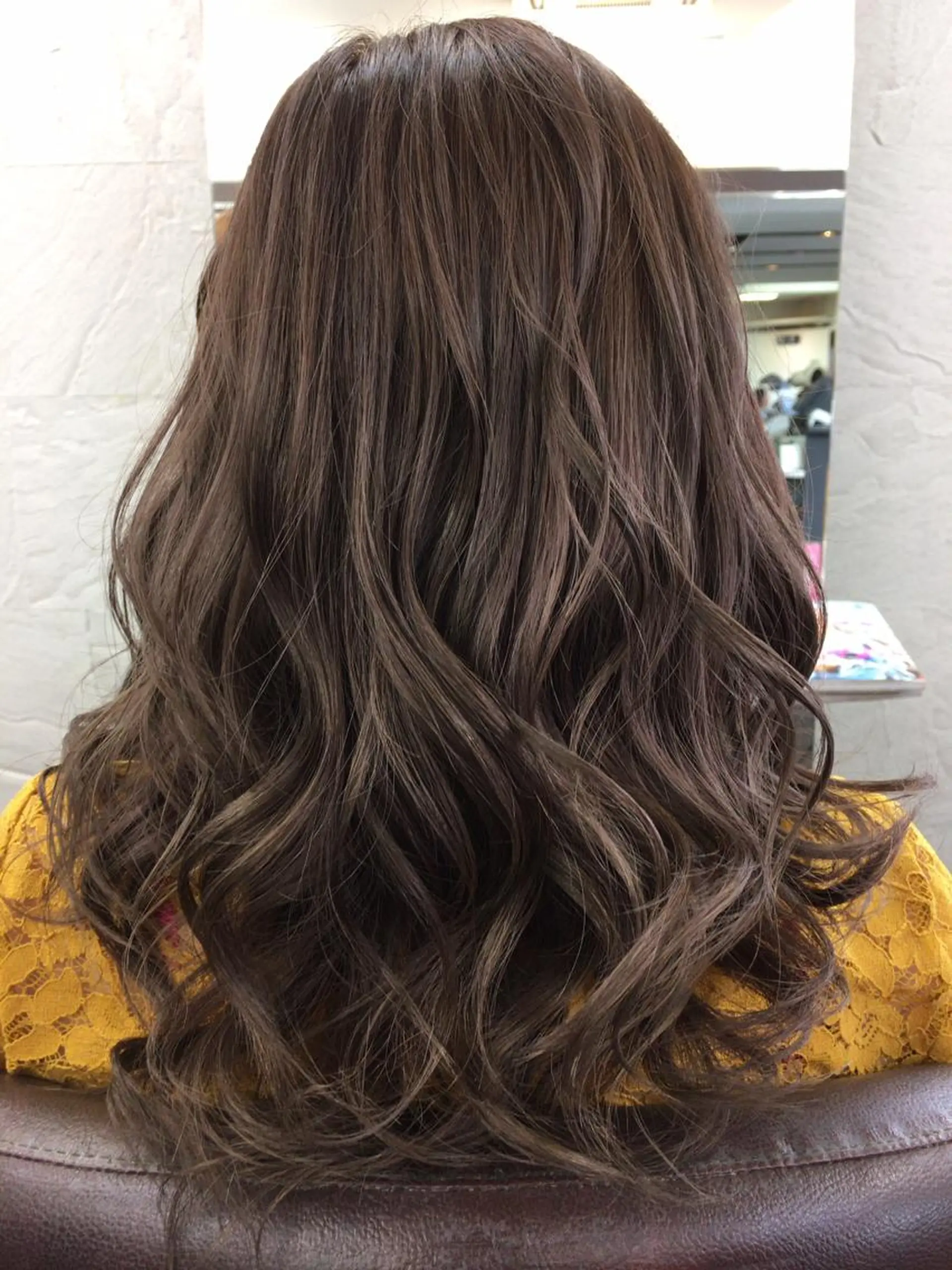 ミディアム カラー ブリーチ ブラウンカラー モカブラウン ピンクカラー ヘアカラー トリートメント U&i所属・大塚 貴之のヘアスタイル