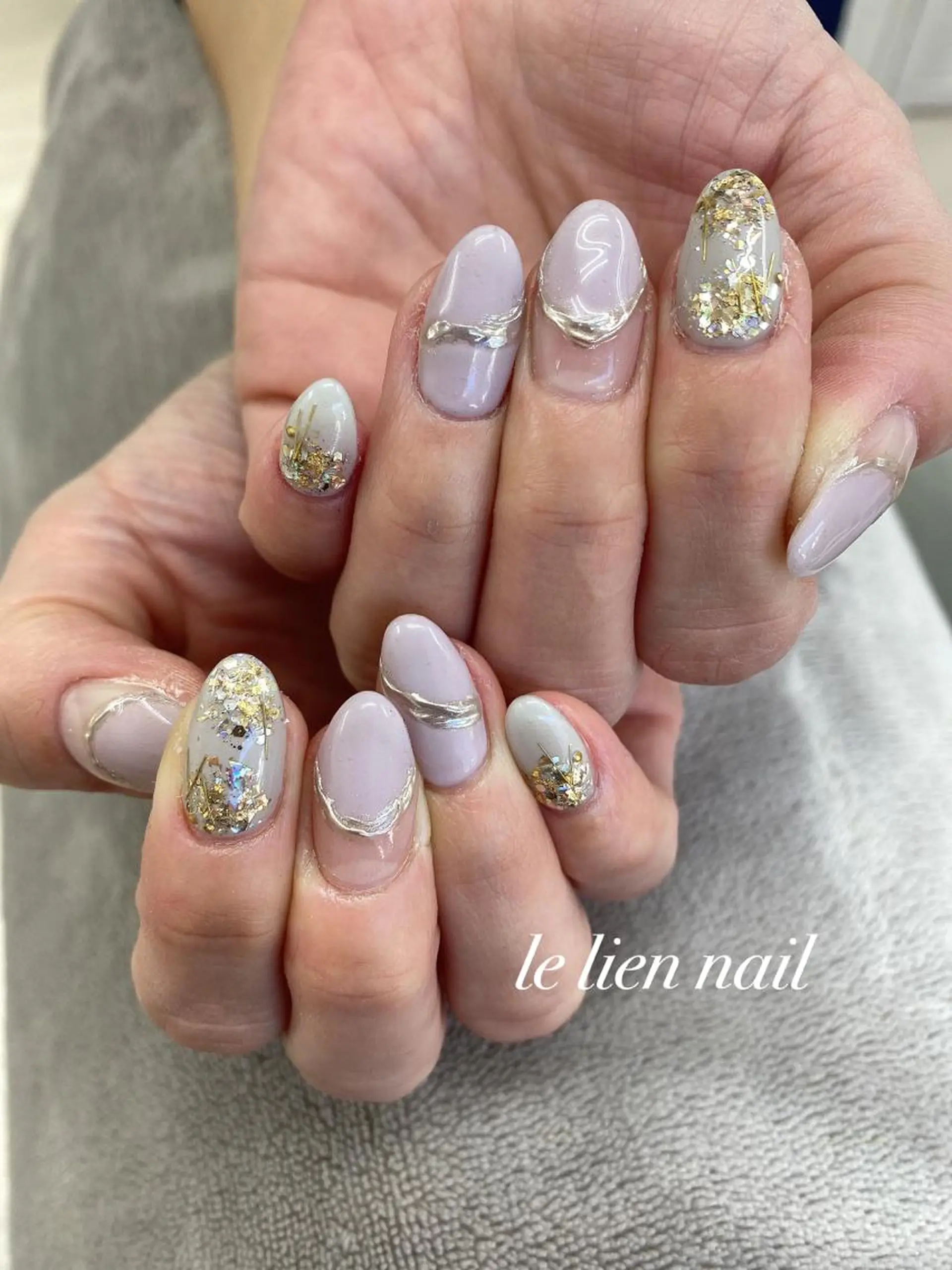 ネイル ホログラムネイル キラキラネイル ラメ(グリッター) ミラーネイル ニュアンスネイル ハンドネイル le lien nailのネイルデザイン