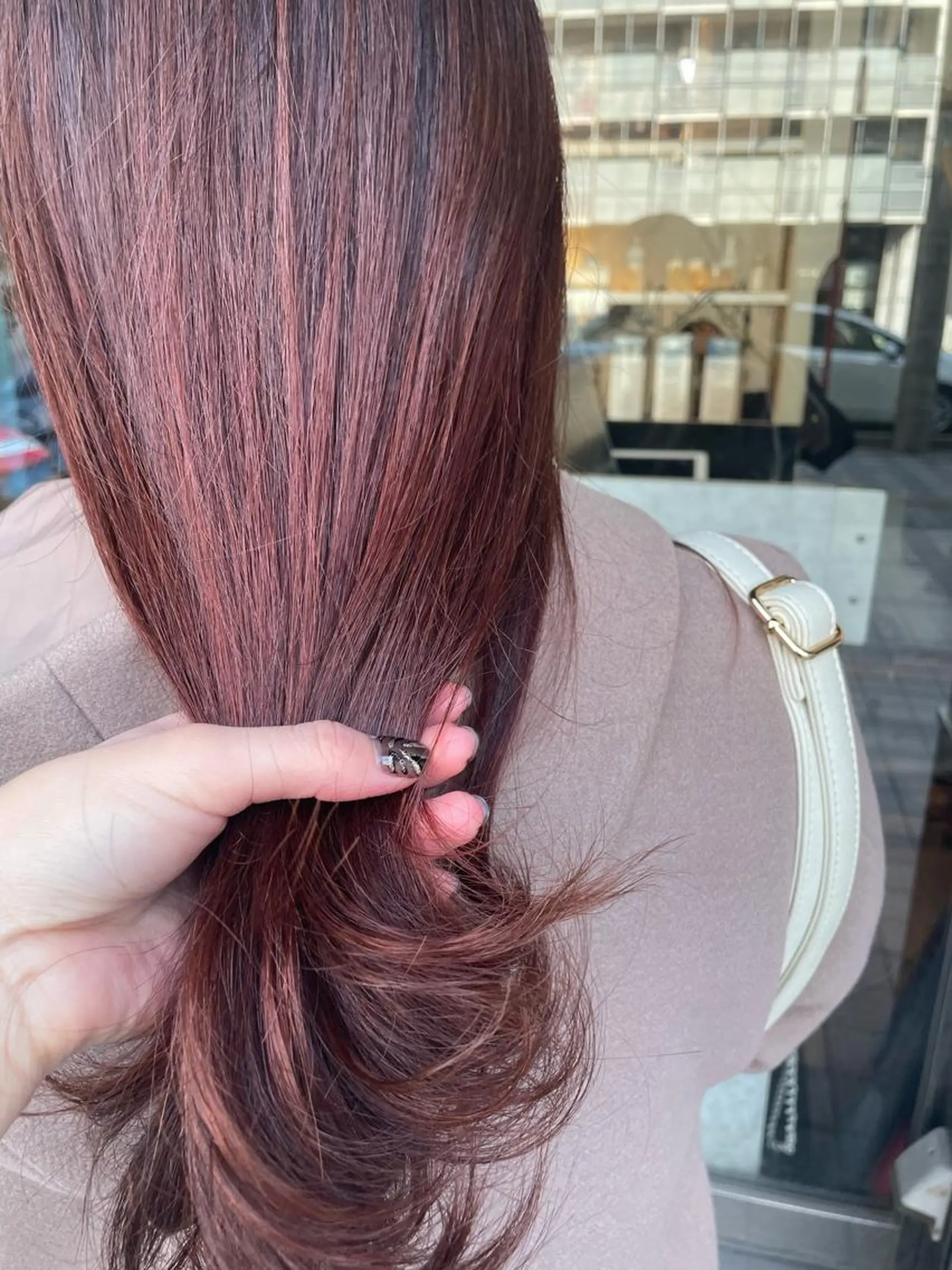ミディアム カラー ブラウンカラー ピンクカラー ピンクブラウン カワシマ セイカのヘアスタイル