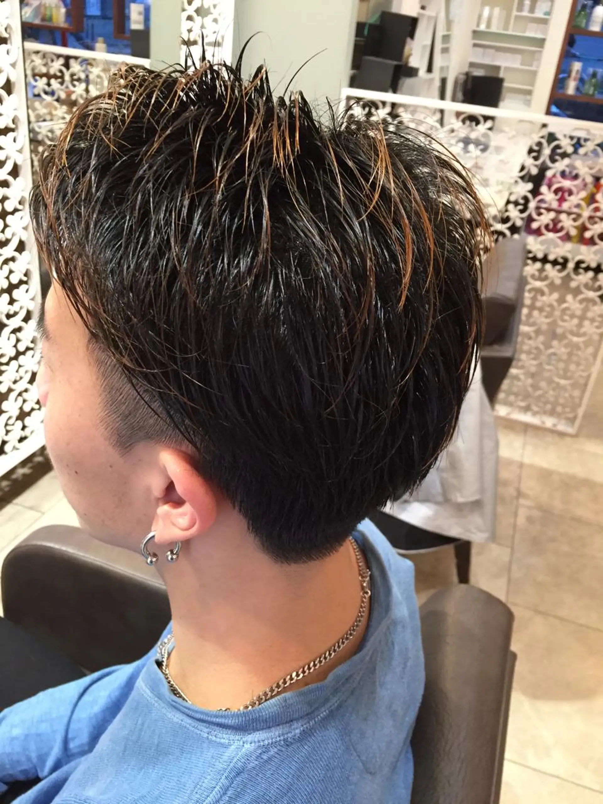 ショート カラー メンズ カット ヘアカラー 髪質改善/痛ませ ないカラー/西村航大のヘアスタイル