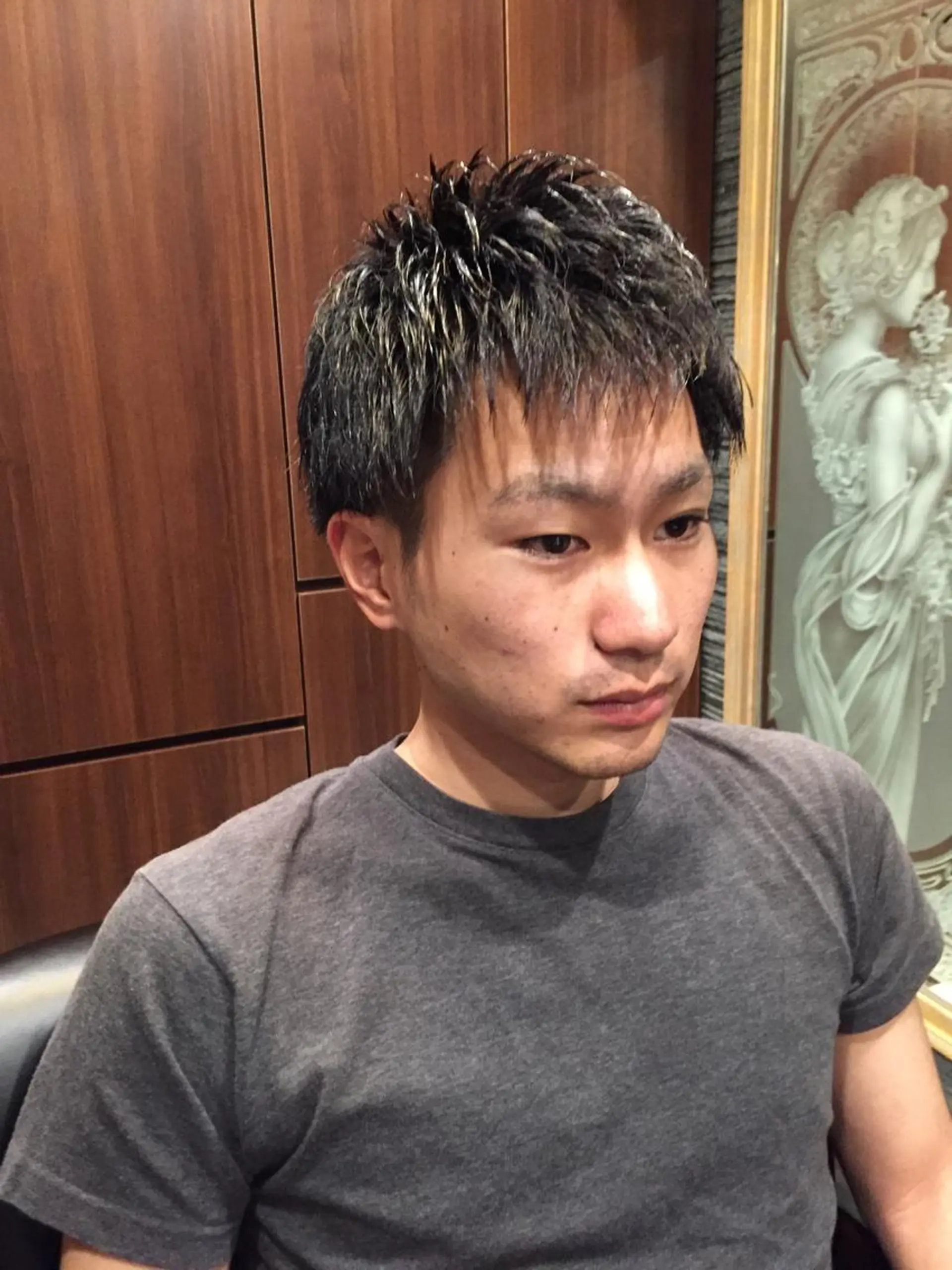 ショート メンズ 刈り上げ 【24時まで営業✨】 吉本　成樹のヘアスタイル