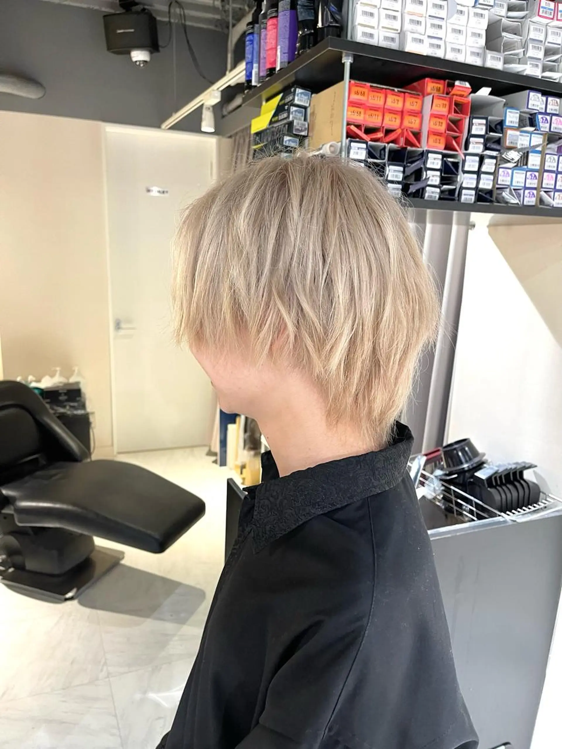 メンズ メンズブリーチ メンズハイトーン メンズインナーカラー メンズ韓国風 カット ブリーチ/ハイトーン ベージュ/daikiのヘアスタイル