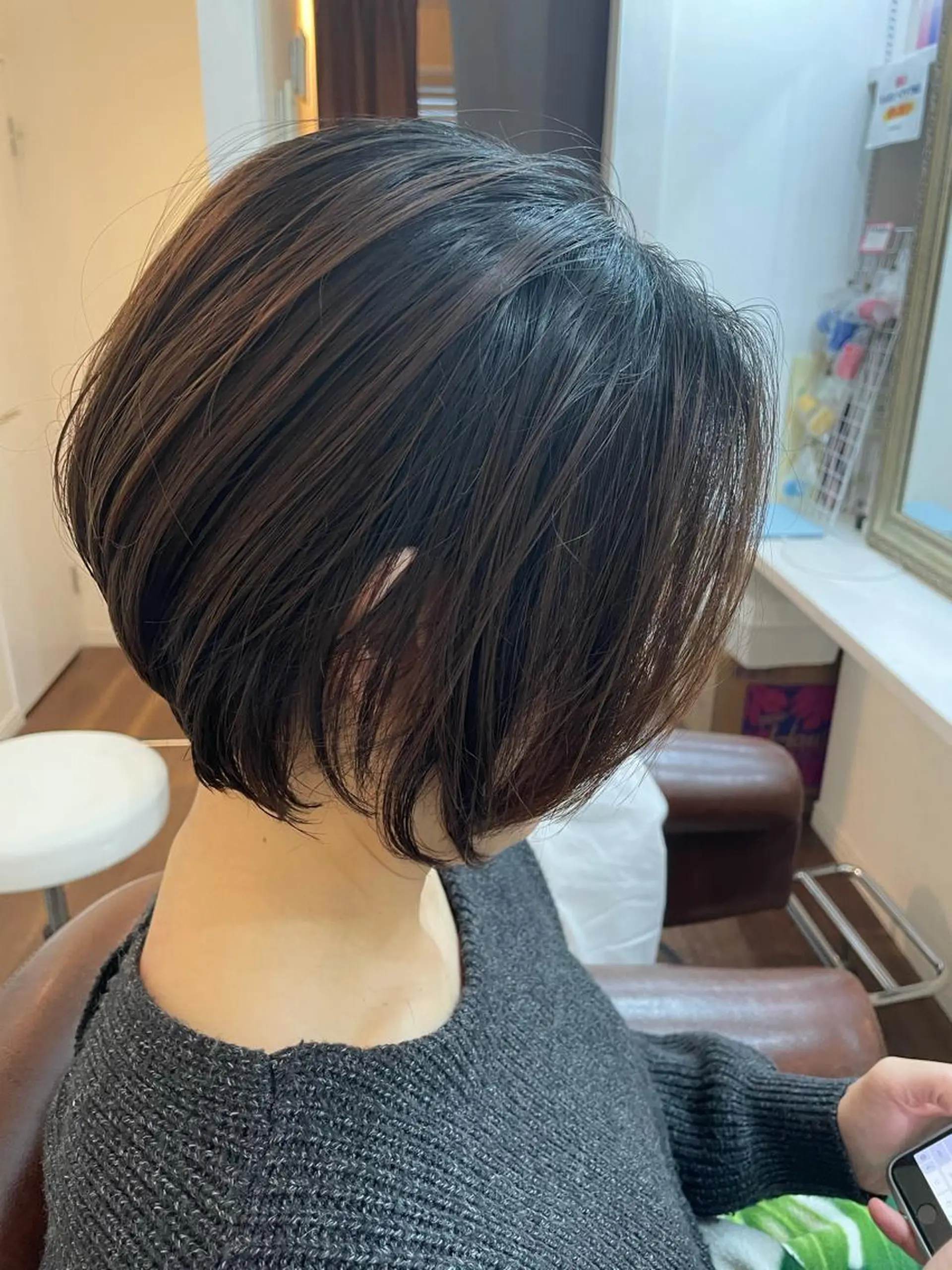 ショート 前下がりボブ ボブ 🌈elua yukaのヘアスタイル