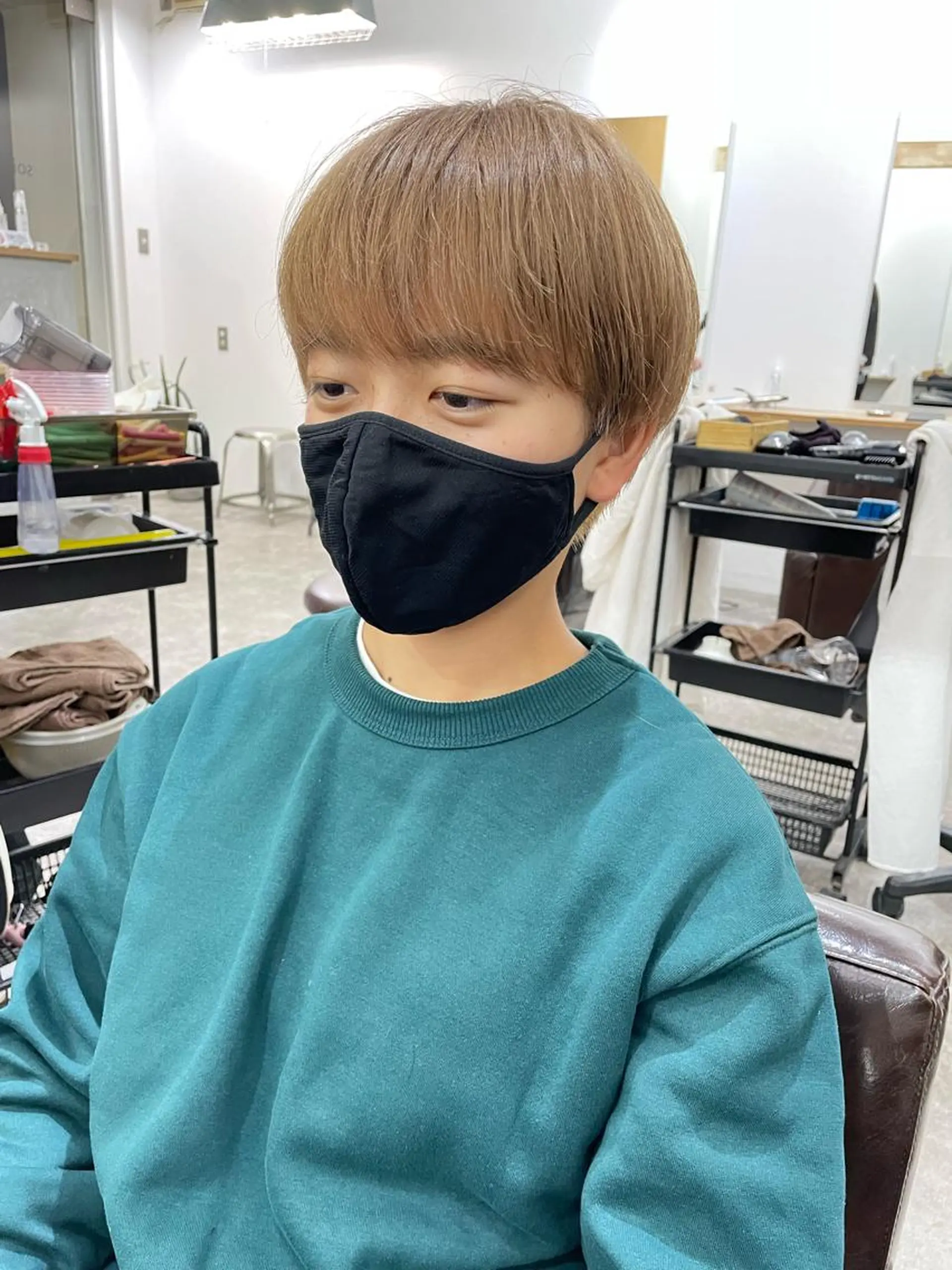 ショート カラー ブリーチ ハイトーンカラー ショートヘア ヘアカラー トリートメント パーマ/透明感カラー /ボブ/吉田一生のヘアスタイル