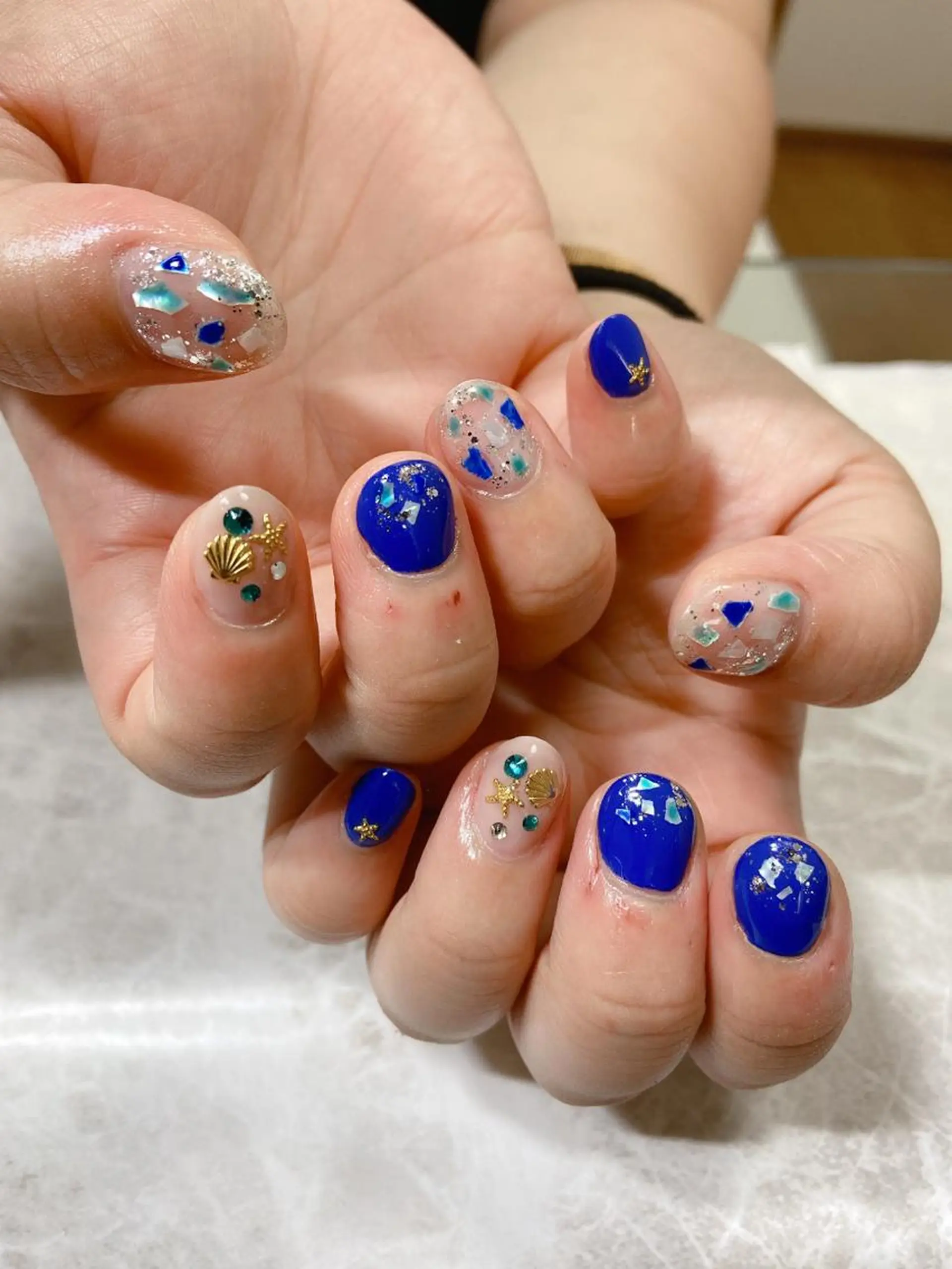 ネイル 夏ネイル ハンドネイル フットネイル Lokahi NAILのネイルデザイン