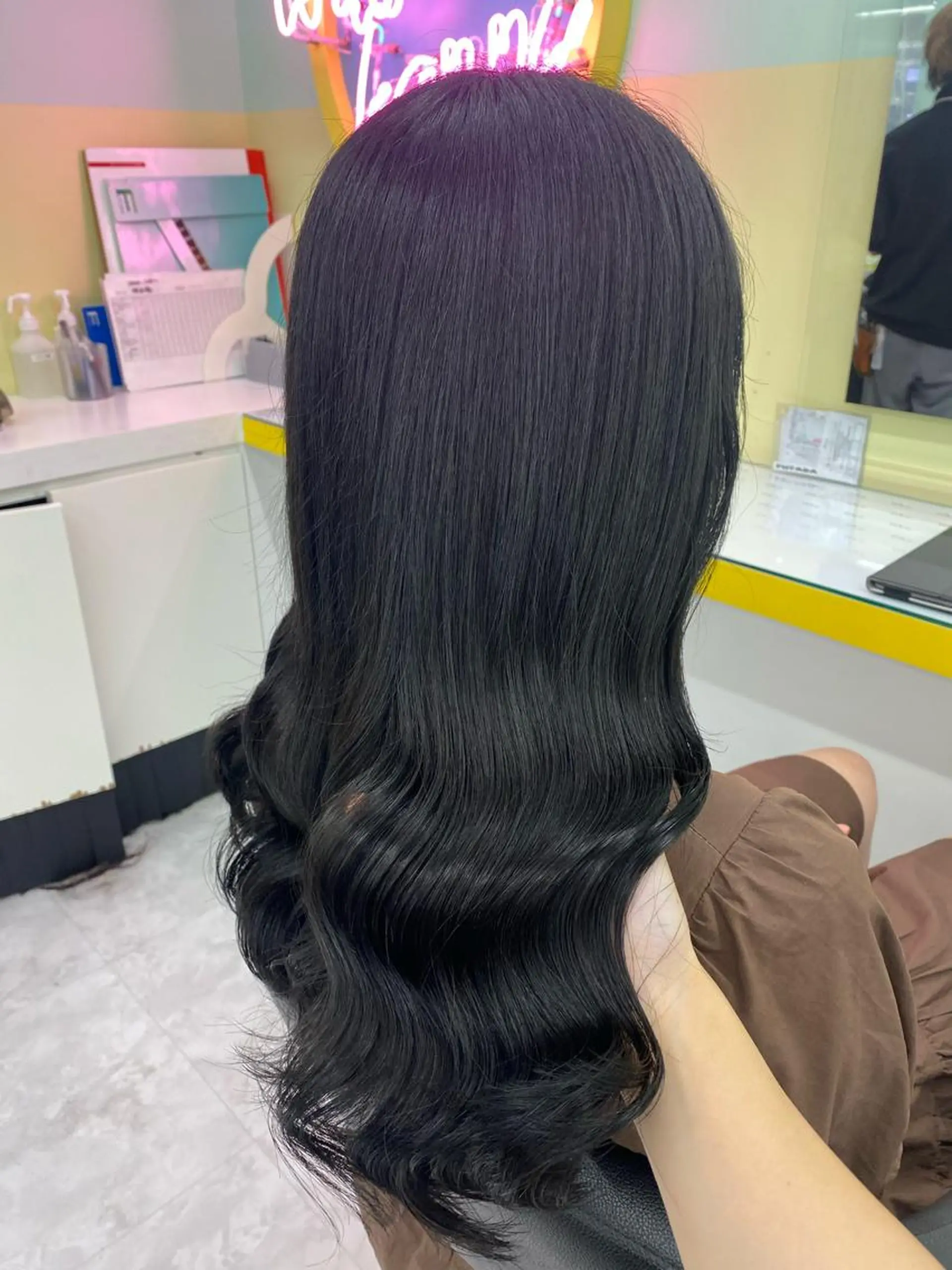 セミロング カラー パーマ ヘアアレンジ メンズ ネイル マツエク・マツパ アイブロウ linette所属・🐩推し活🐩 FUTABA🍒のヘアスタイル