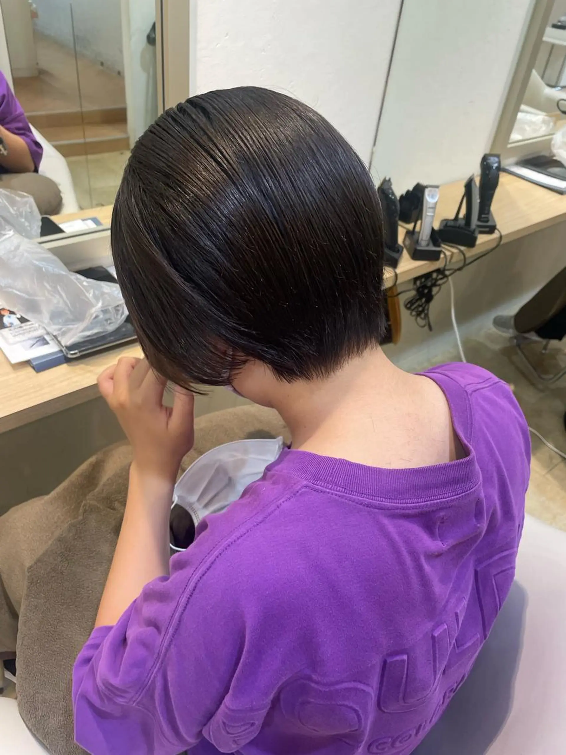 ショート カラー ヘアアレンジ ショートヘア カット mika｜寒色カラー ｜ブリーチカラーのヘアスタイル