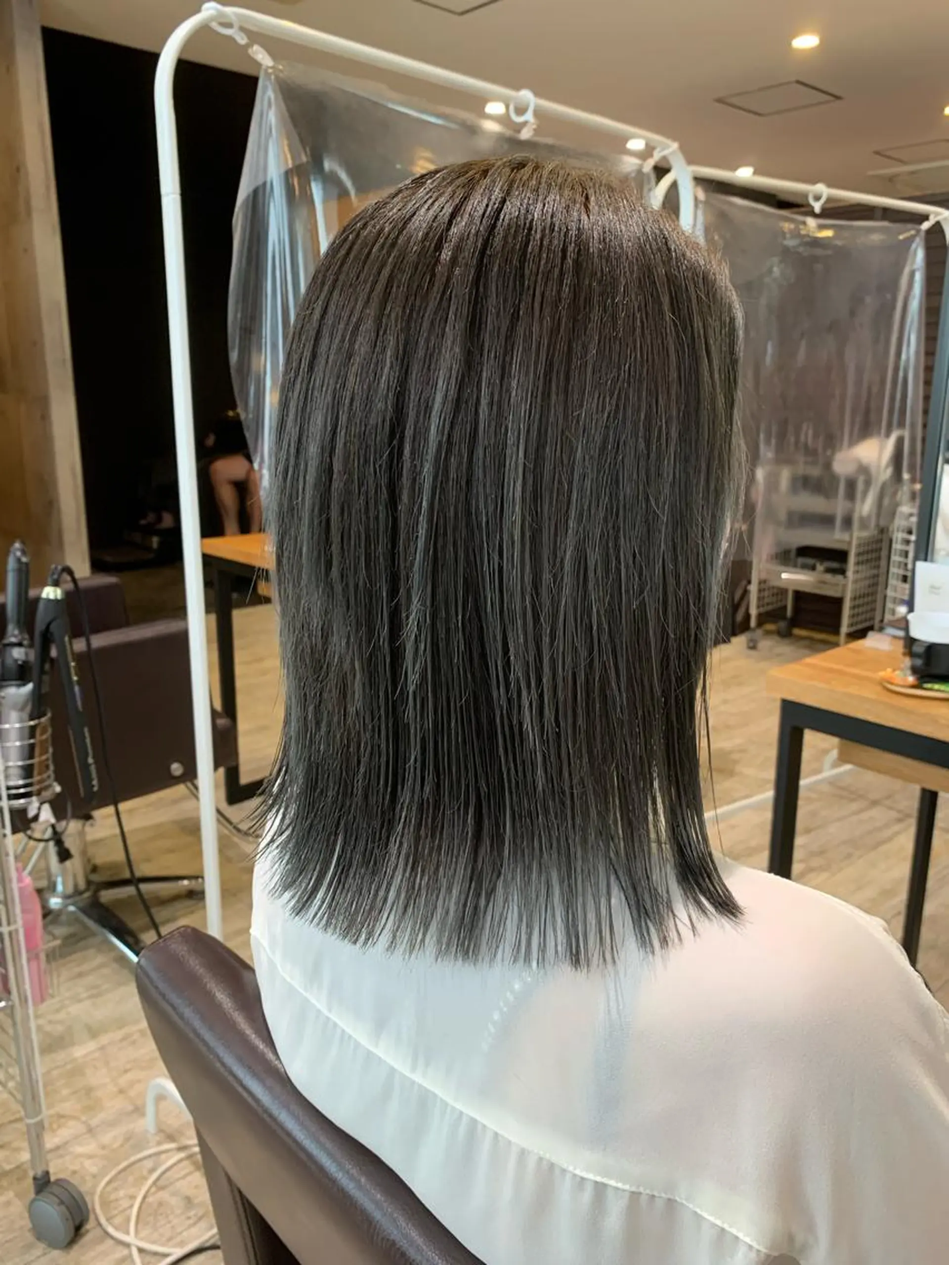 セミロング カット ヘアカラー レイヤーカット TAIKIのヘアスタイル