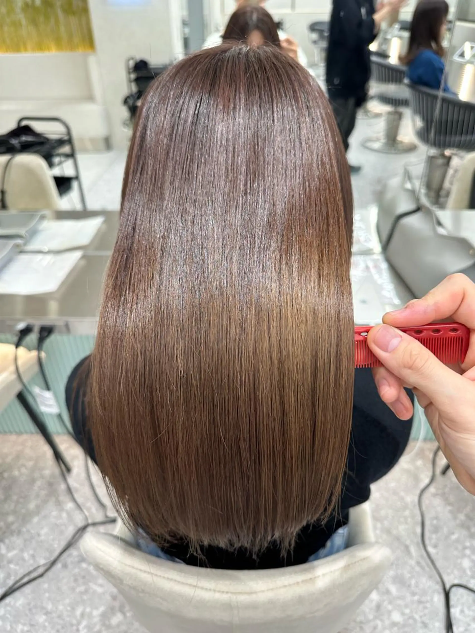 セミロング ヘアカラー トリートメント ✨髪質改善特化✨副 店長椎葉信乃介のヘアスタイル