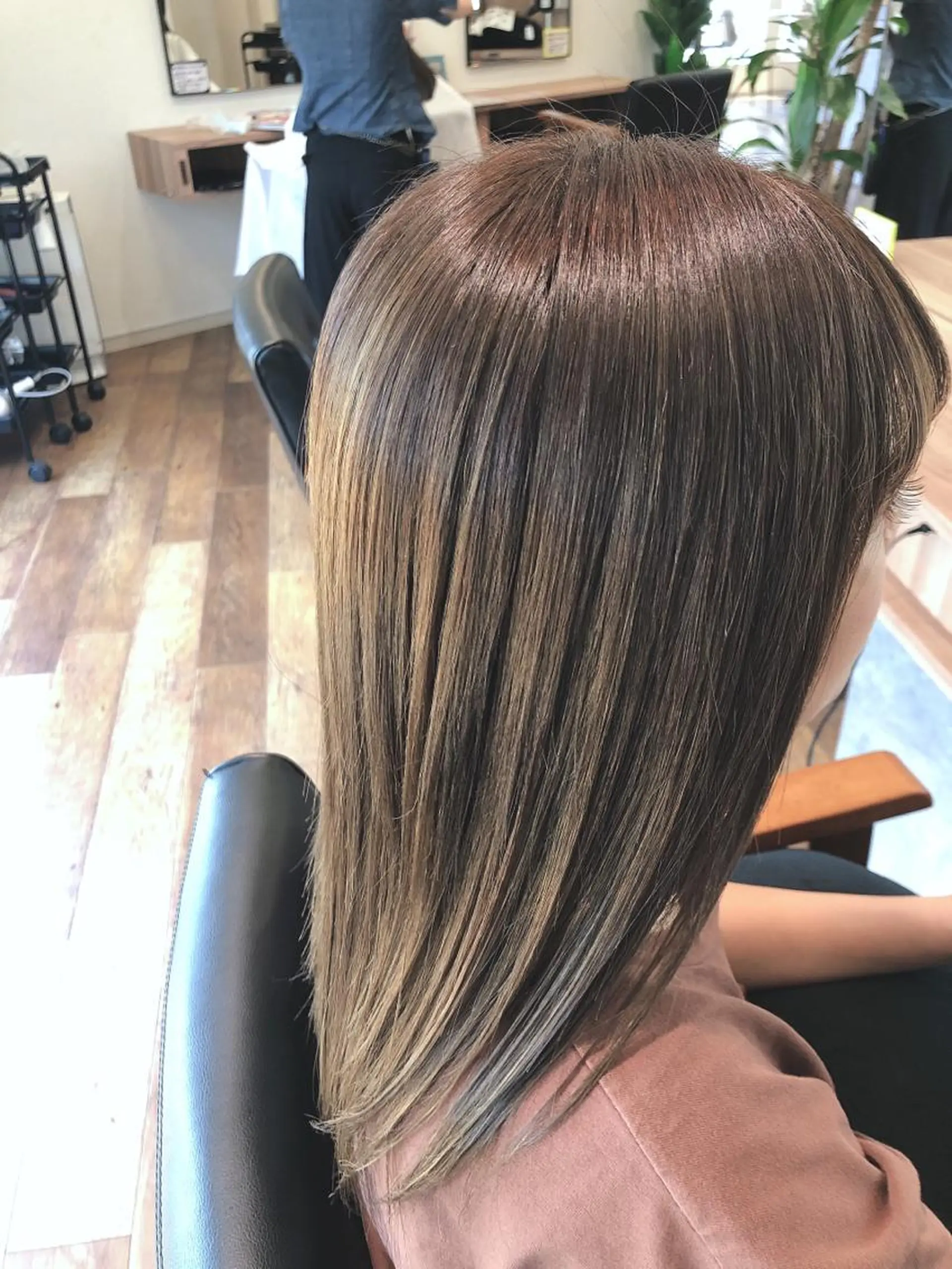 セミロング パーマ しょうへいの店四郎丸店所属・大川 優佳のヘアスタイル