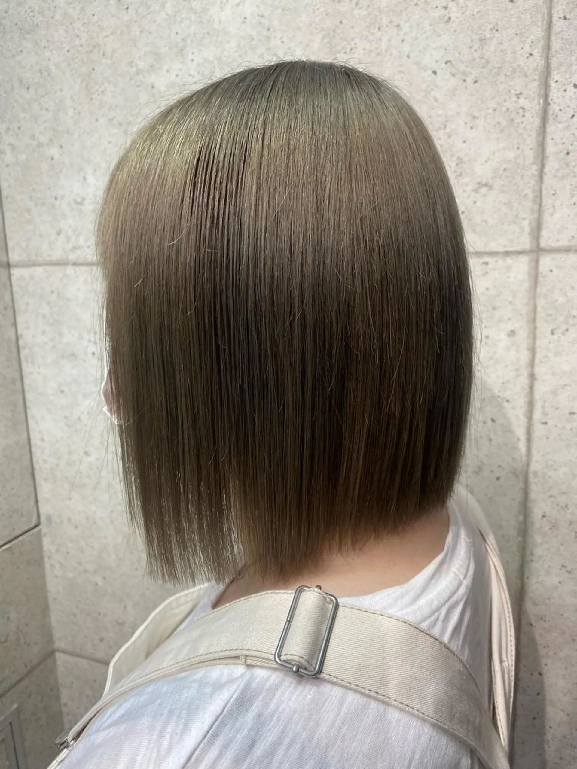 ショート カラー ボブ 遠藤沙也加 /レイヤーカットのヘアスタイル