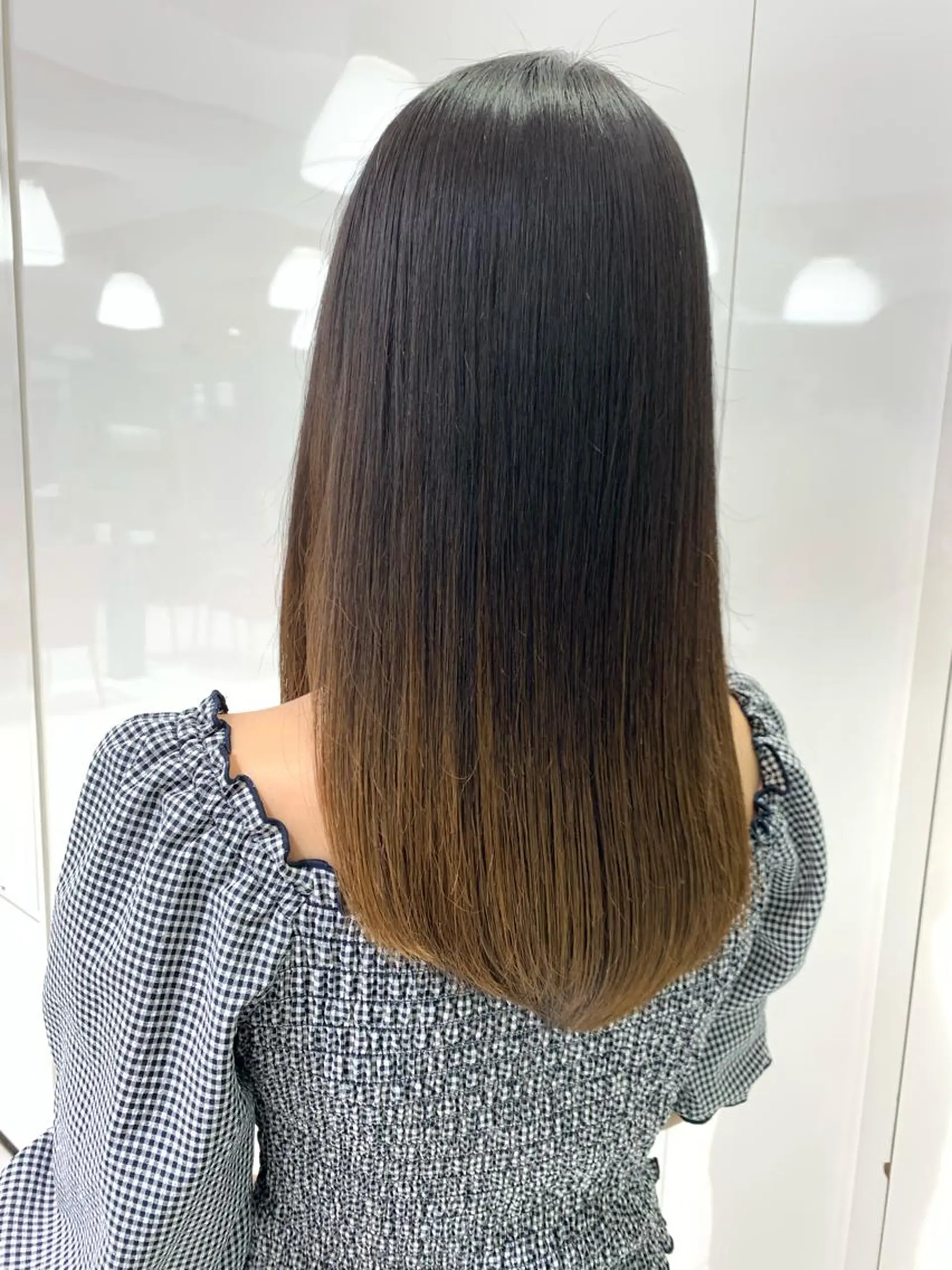 セミロング 髪質改善 トリートメント due(ドゥーエ）所属・onishi yoshinaoのヘアスタイル