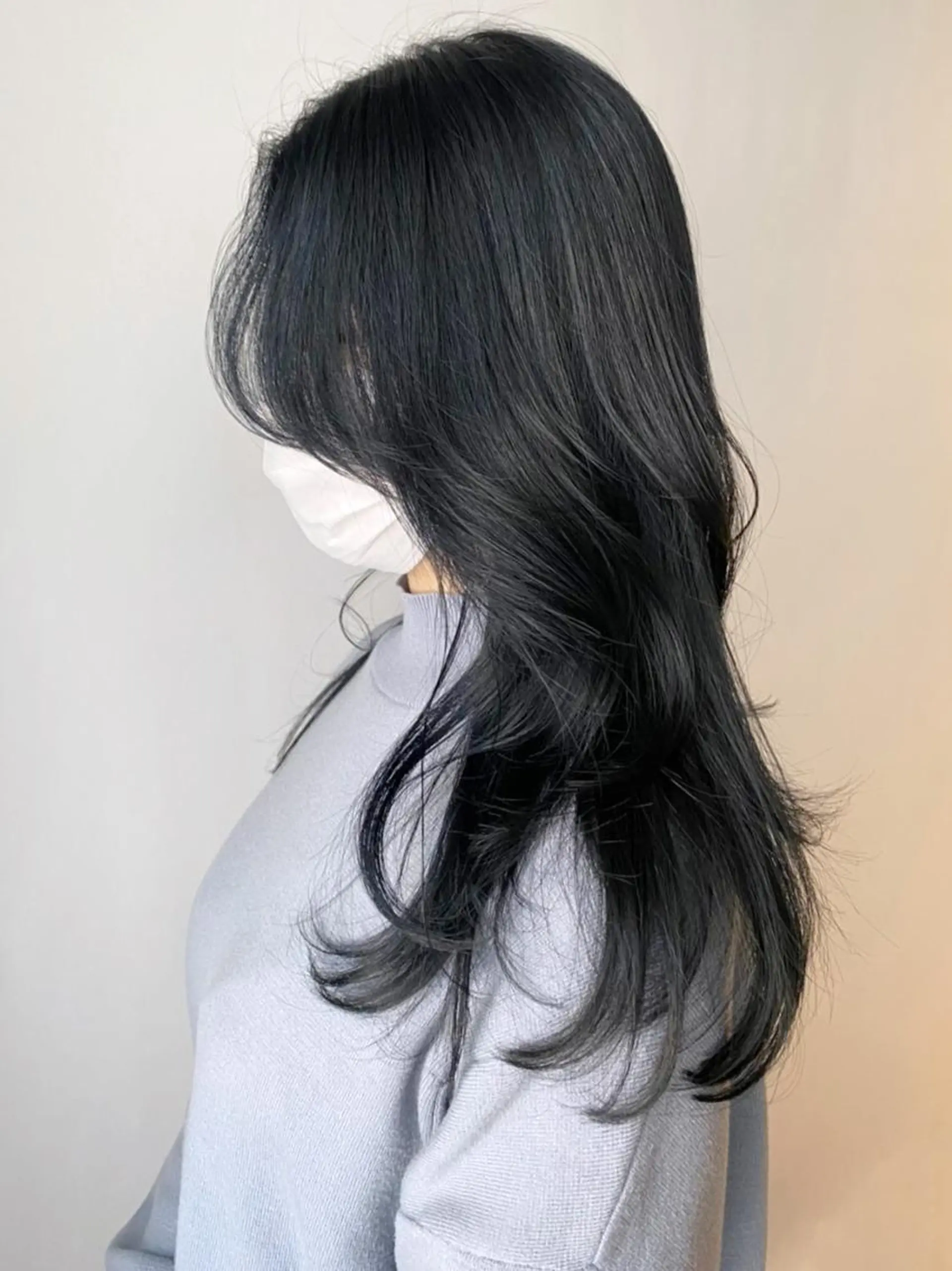 カラー パーマ ヘアアレンジ 黒髪 ブルーカラー ブルーブラック ITbyALBUM 下北沢店のヘアスタイル