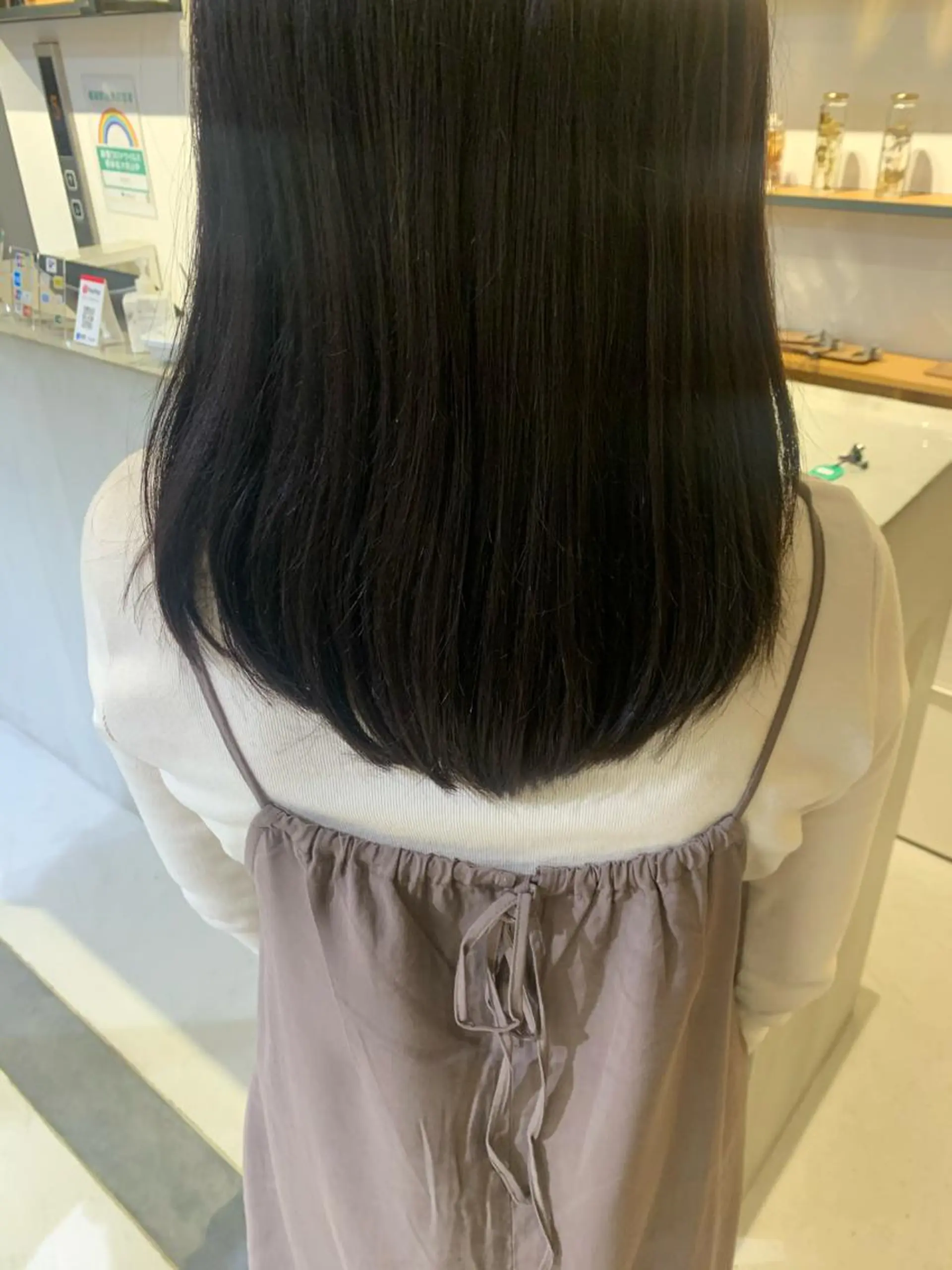 セミロング カラー トリートメント ヘアカラー トリートメント 江原 実来のヘアスタイル