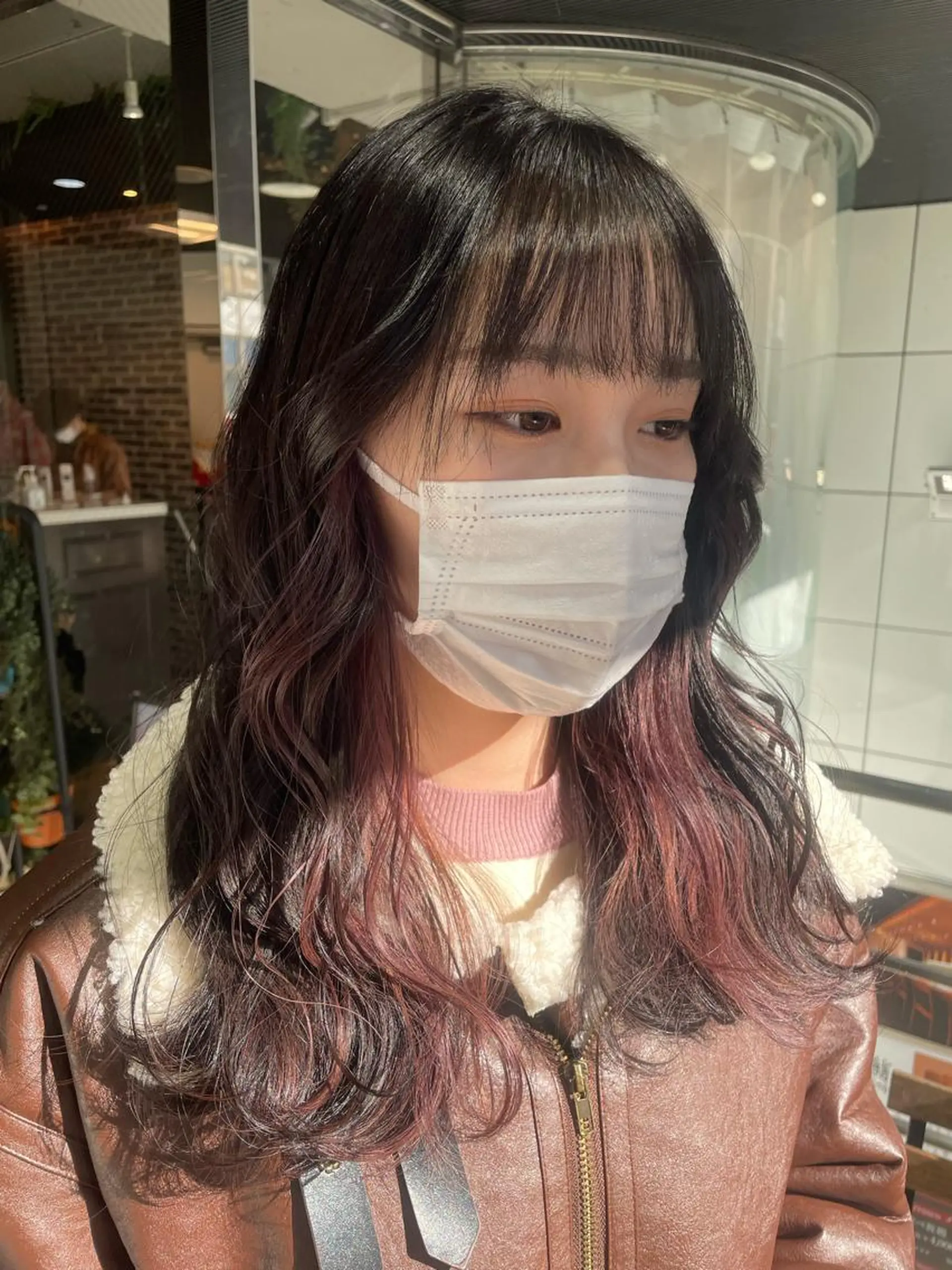 セミロング カラー イヤリングカラー ラベンダーカラー ラベンダーピンク ピンクカラー ヘアカラー aya/小顔レイヤー /柔らかカラーのヘアスタイル