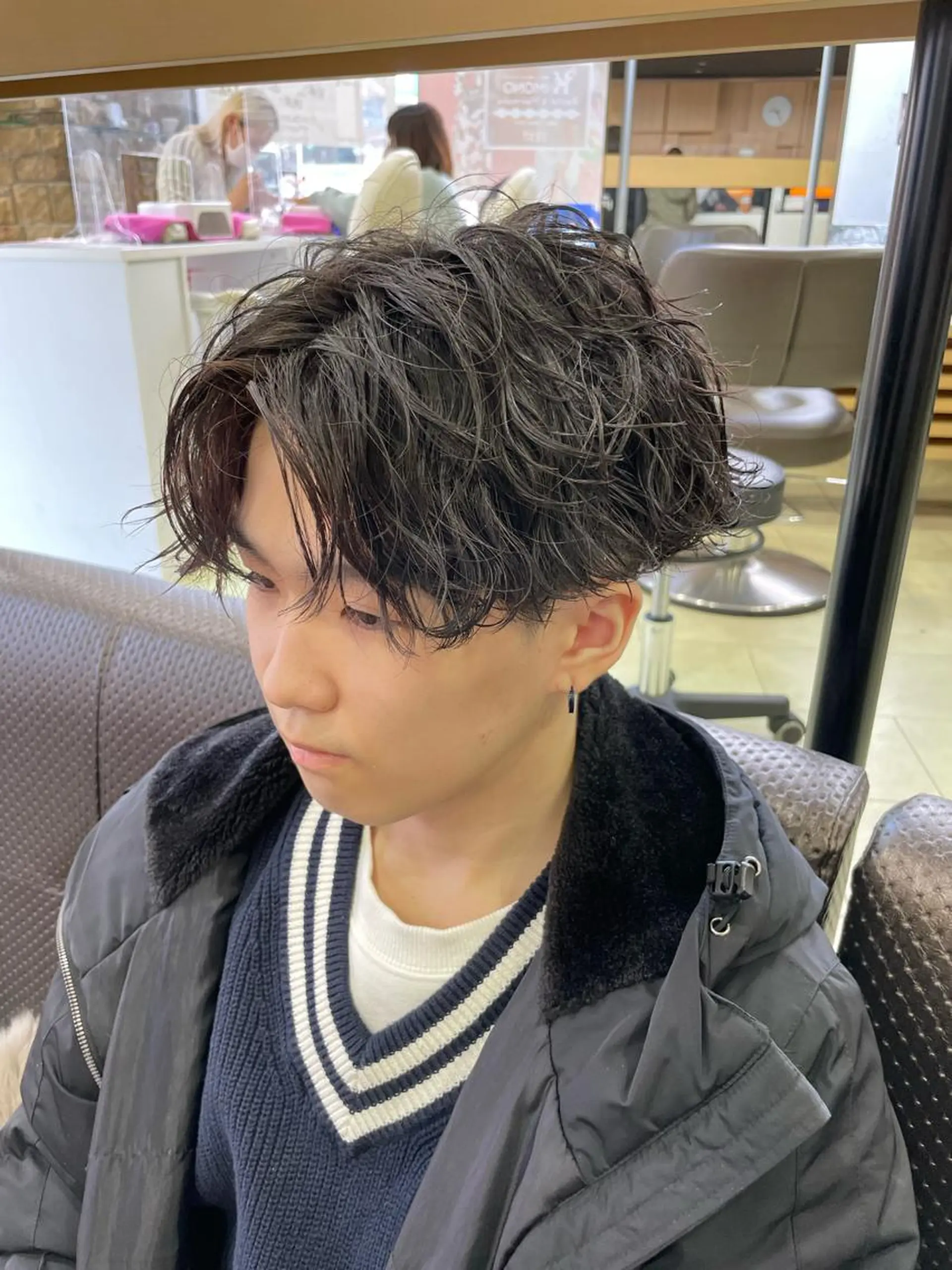 パーマ メンズ ウルフ/センタ- パート【ナナミ】のヘアスタイル