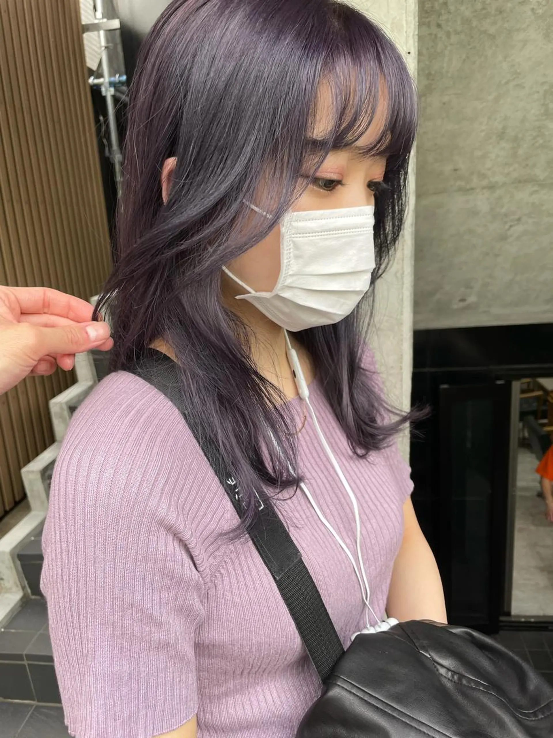 セミロング 韓国風ヘア レイヤーカット カット ヘアカラー シンプル+αな デザインを 松崎陸のヘアスタイル