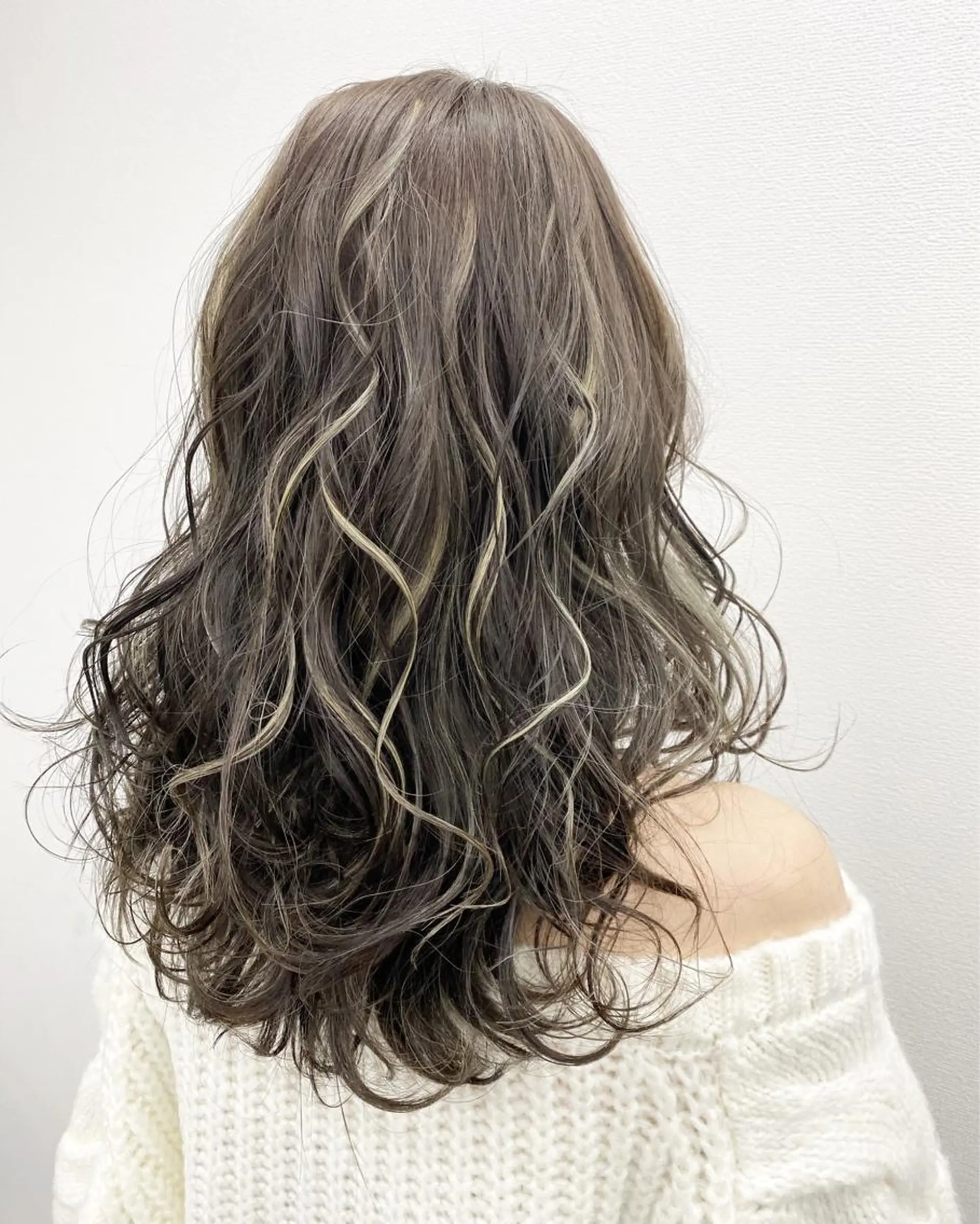 ロング カラー カット ヘアカラー トリートメント ミルクティーカラー 🌈店長クボのヘアスタイル