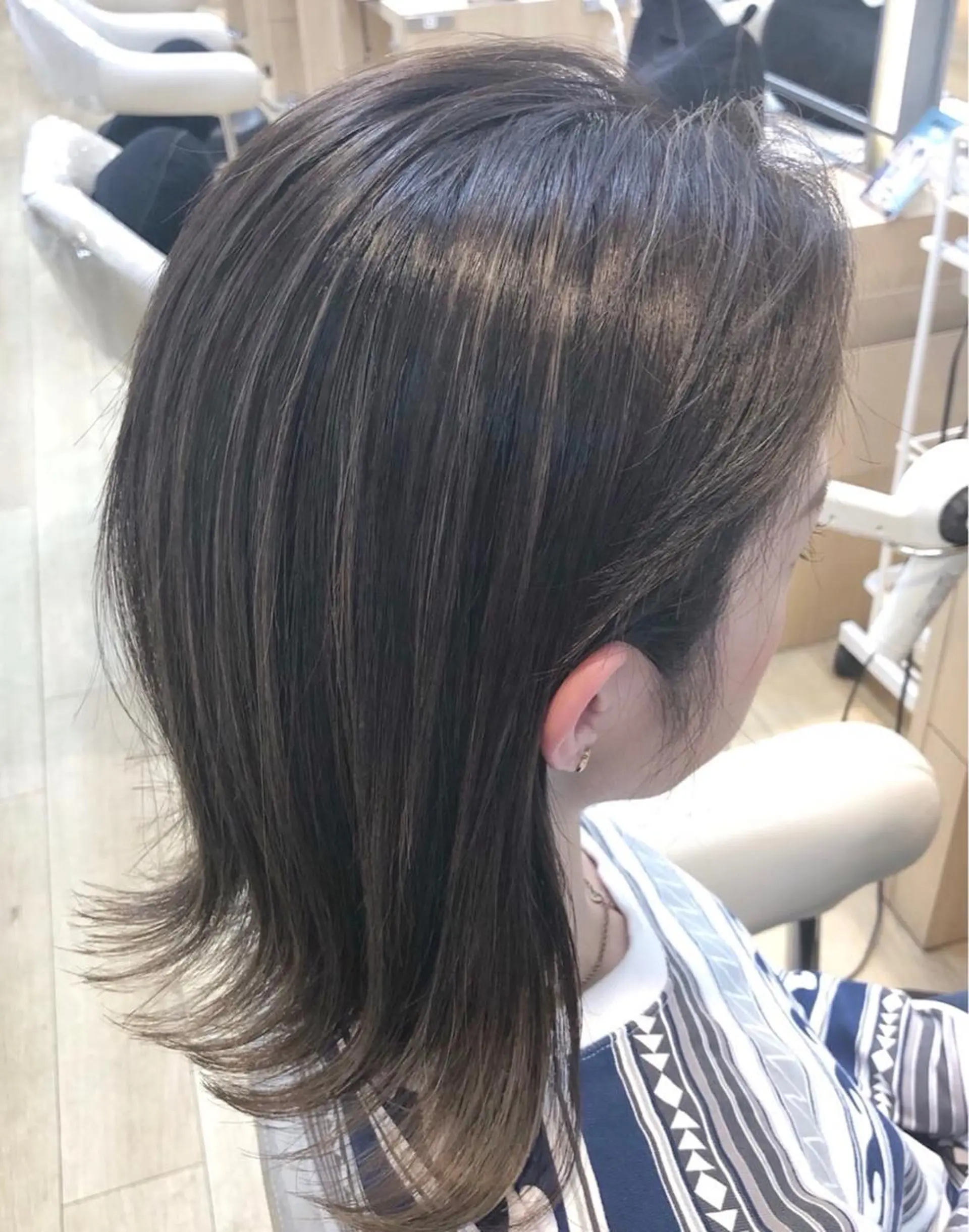 ミディアム カラー ヘアカラー トリートメント 宮林　努 / Ash 日野店のヘアスタイル