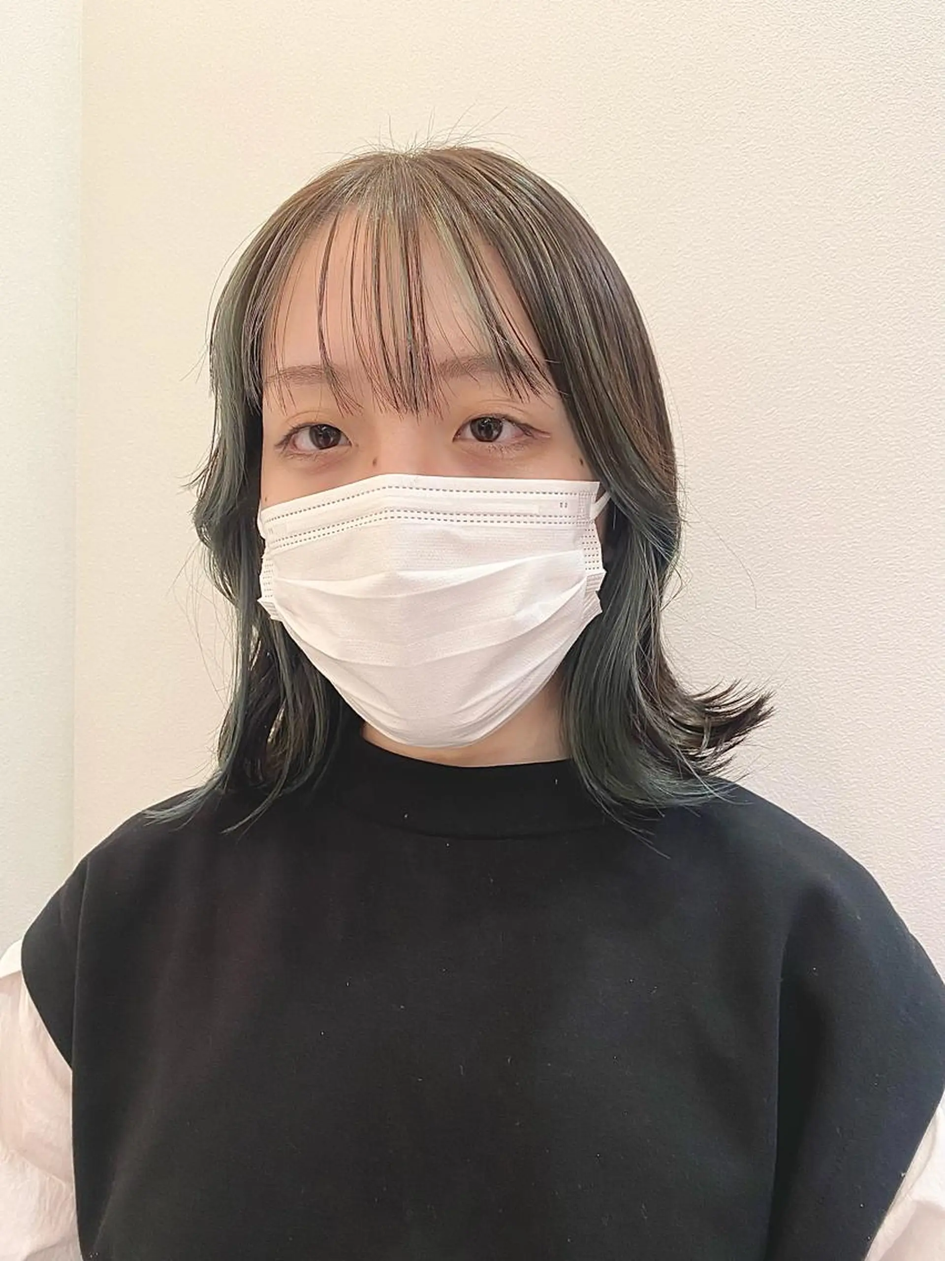 セミロング カラー ✨くびれスタイル✨️ 戸嶋穂乃香のヘアスタイル