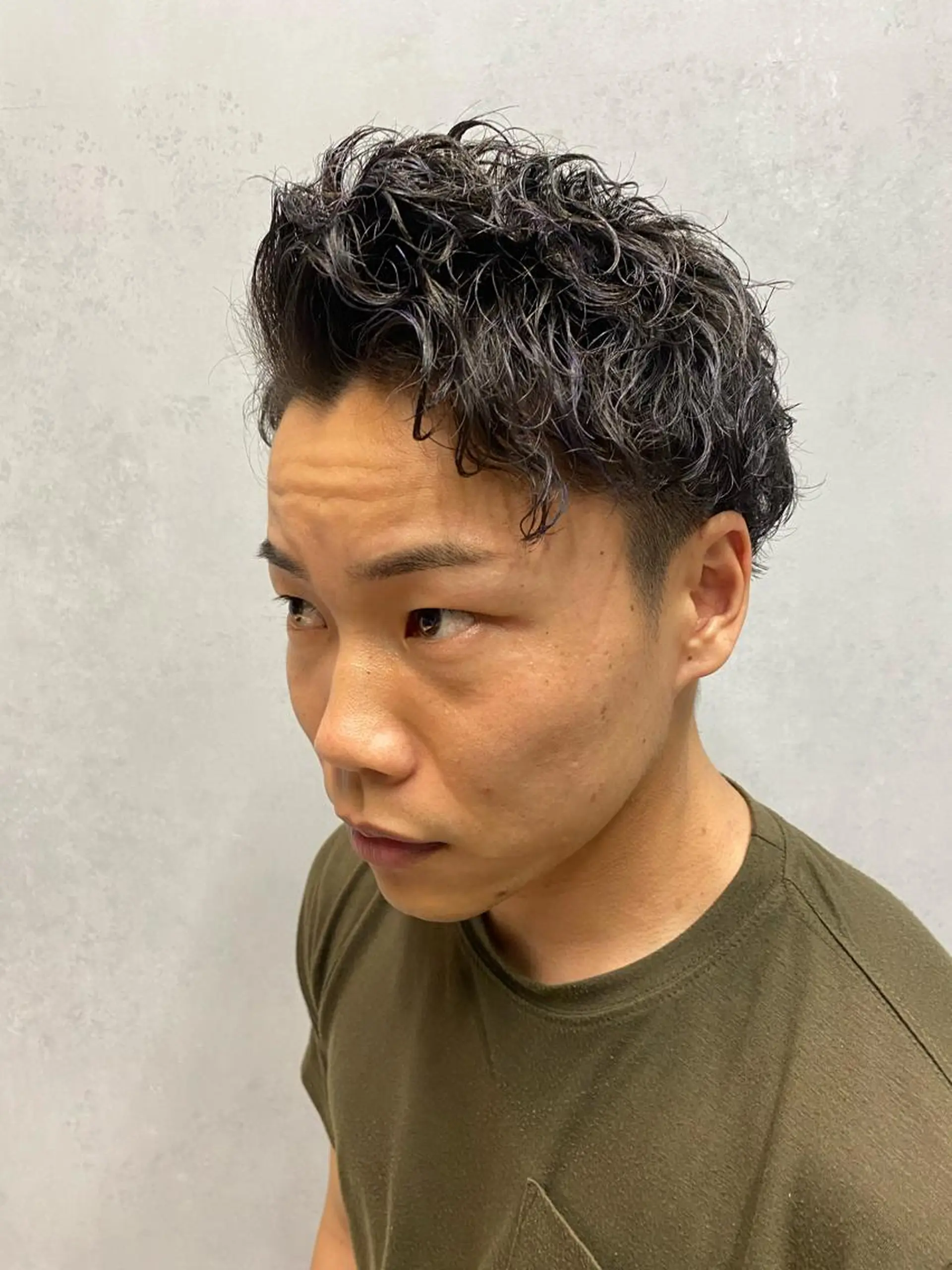 メンズ カット パーマ ✨デザインカラー✨ ✂️kouki✂️のヘアスタイル