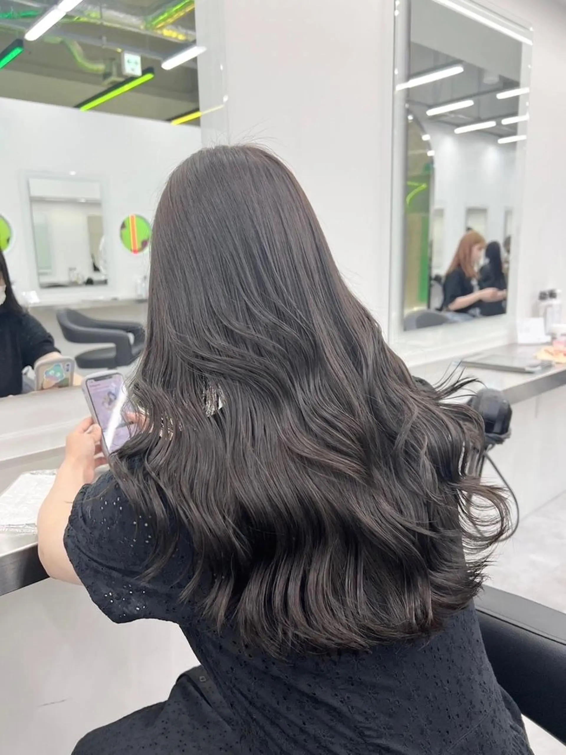 カラー 韓国ベージュ🇰🇷 レイヤー🤍渋谷のヘアスタイル