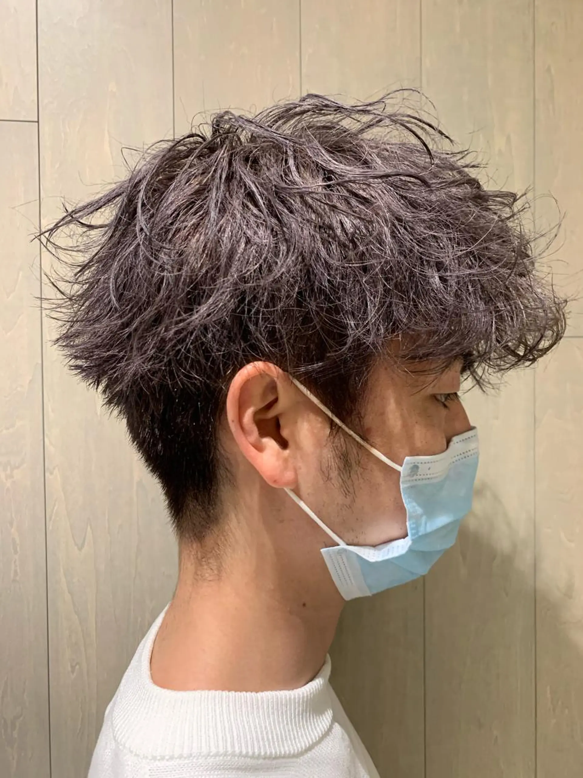 ショート カラー メンズ 糟谷 慈英のヘアスタイル
