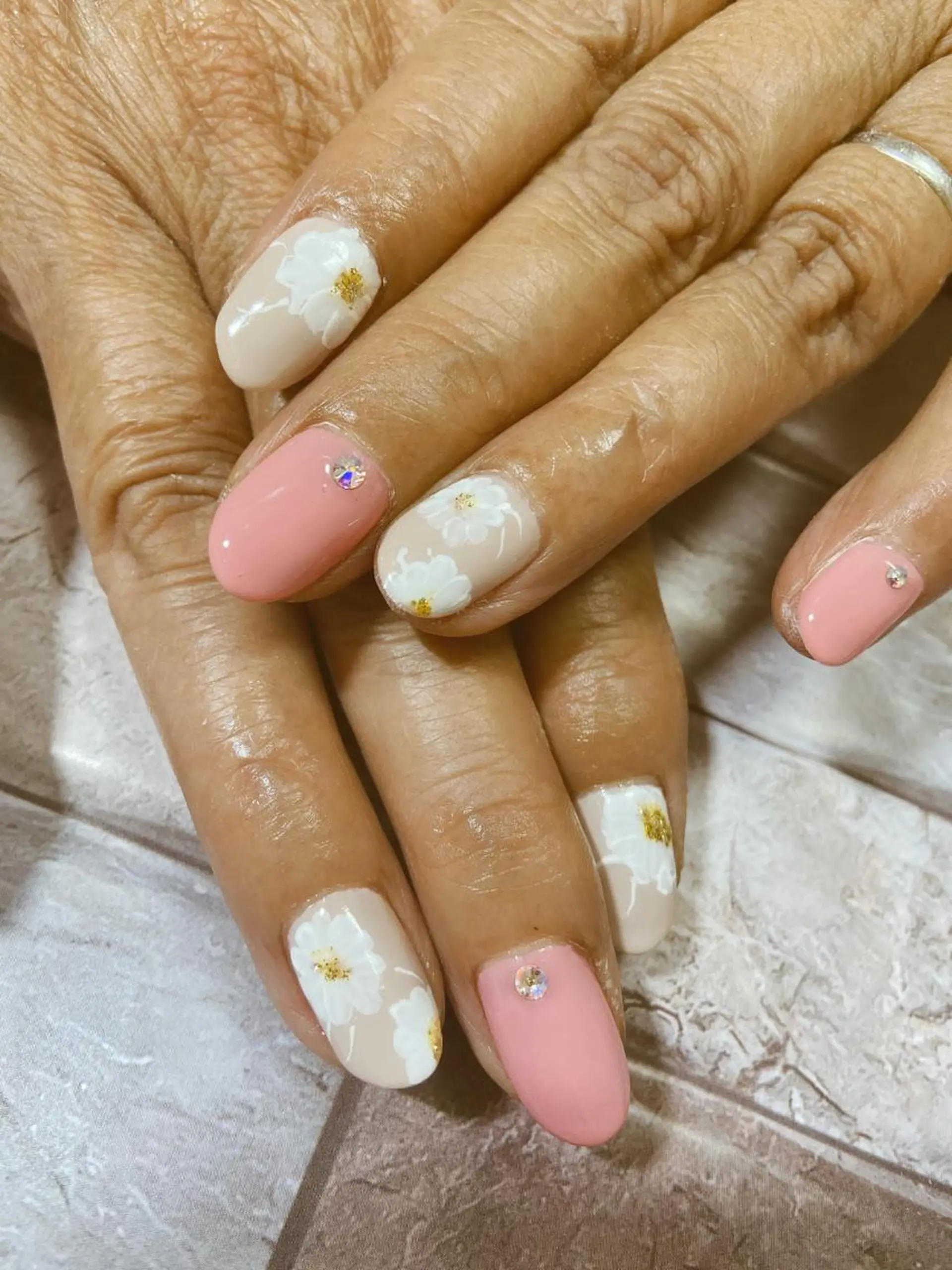ネイル フラワーネイル ハンドネイル フットネイル Lokahi NAILのネイルデザイン