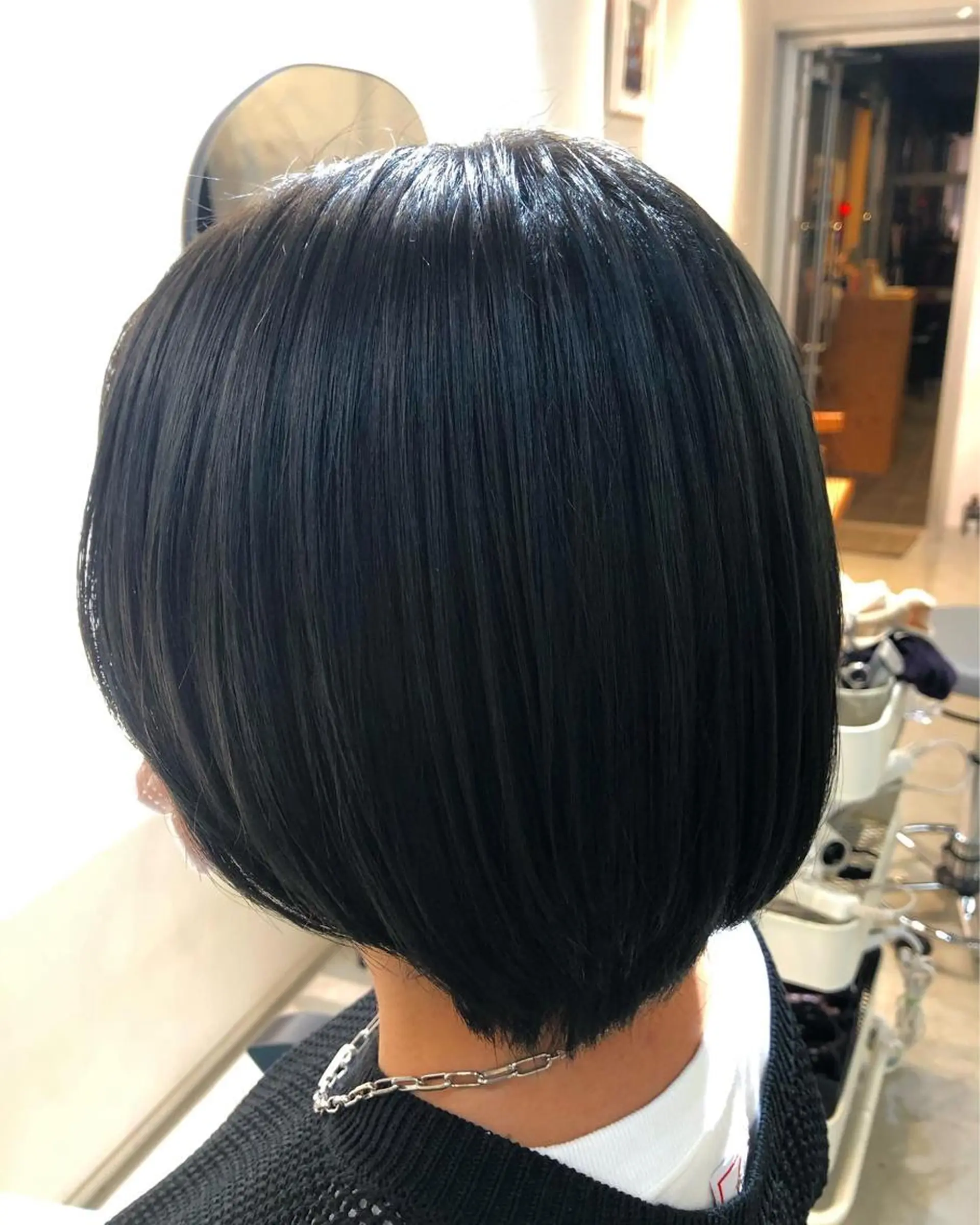 カラー 黒髪 ブリーチ ブルーカラー ブルーブラック カット ヘアカラー トリートメント fit/ madokaのヘアスタイル