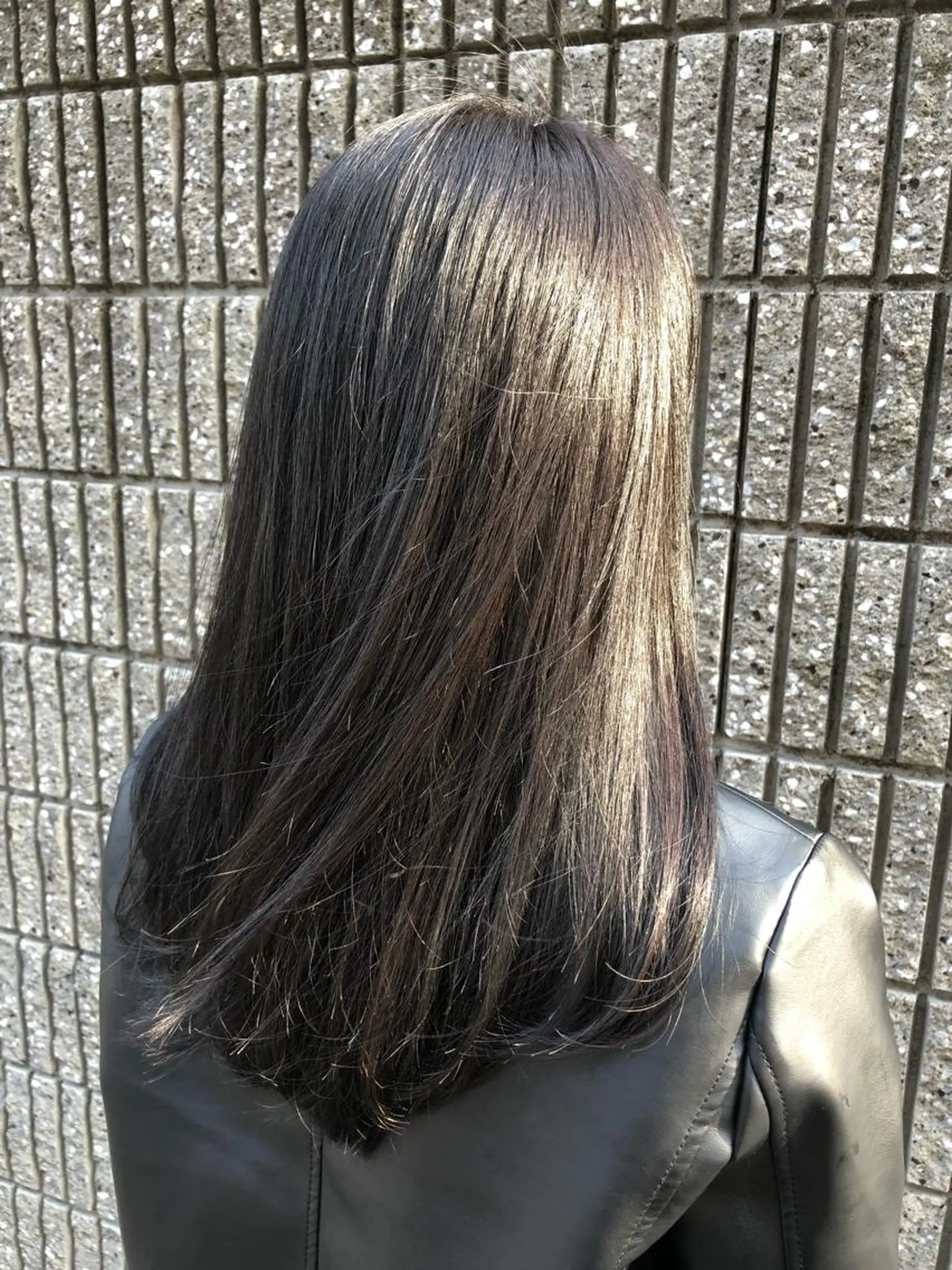 セミロング カラー アッシュ アッシュブラック 黒髪 【t.a.g（タグ）】所属・ノンダメージ髪質改善 カラー💎/KURAのヘアスタイル